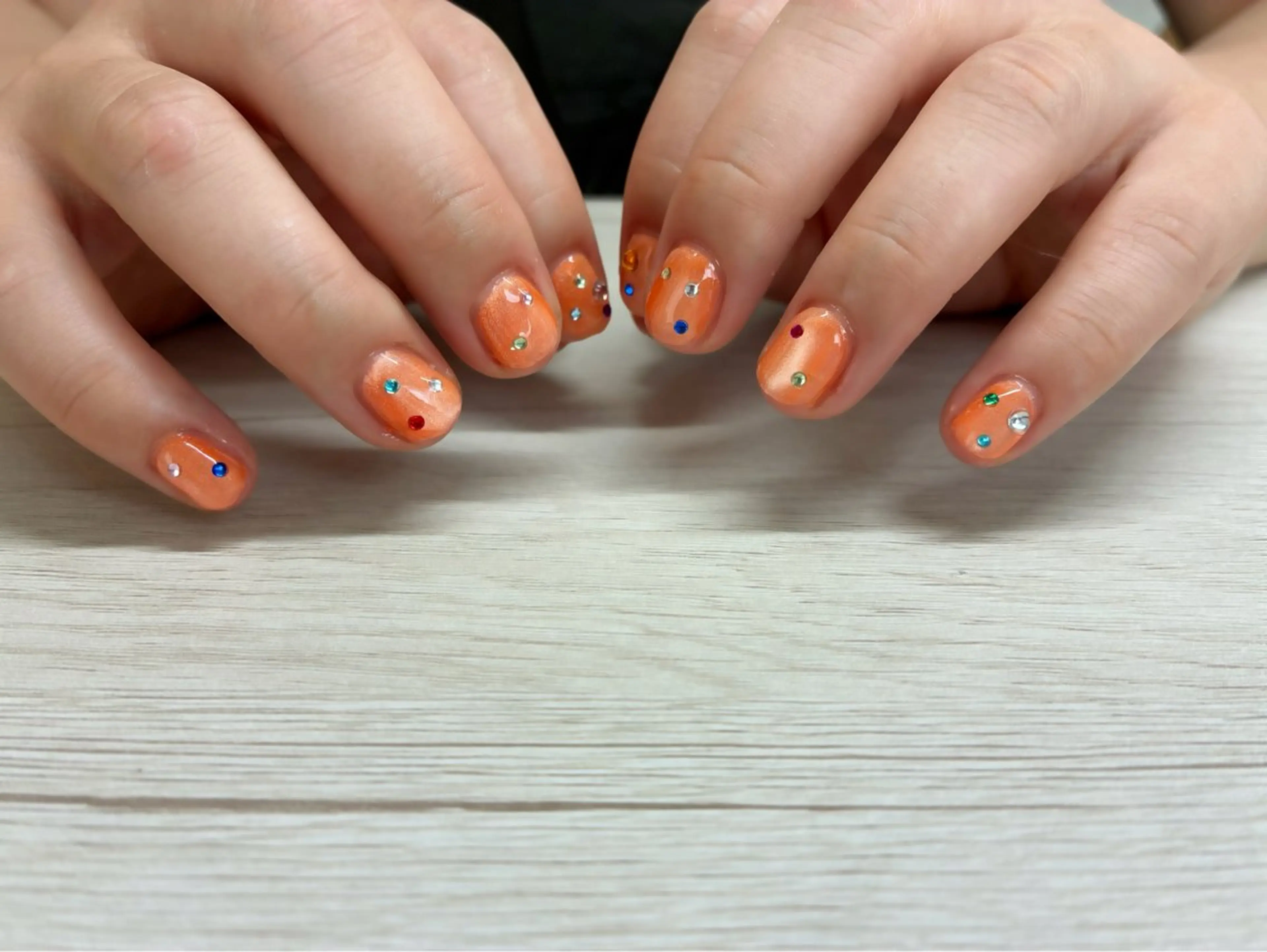ネイル マグネットネイル オレンジ nail_salon Tulipのネイルデザイン