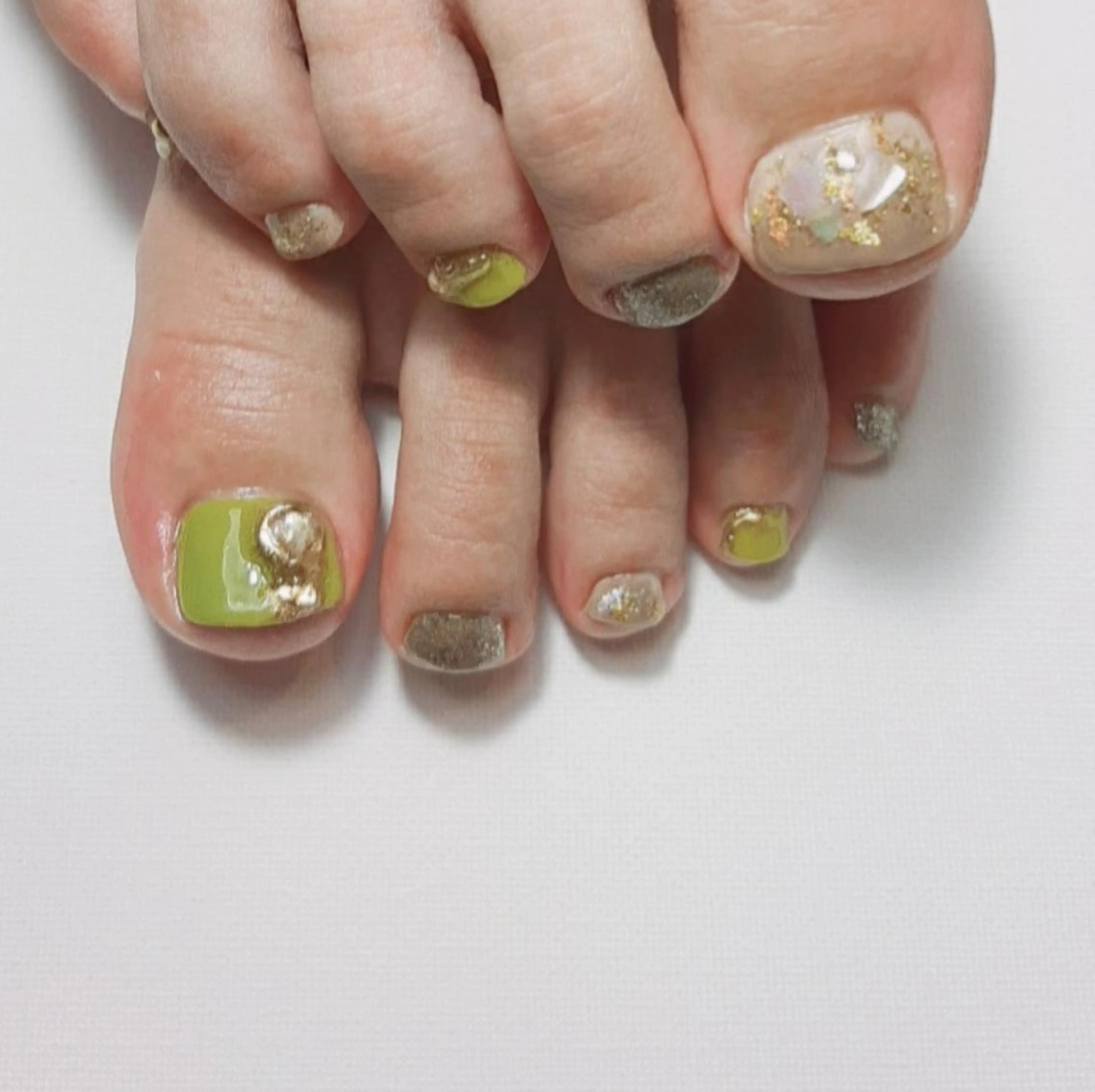 ネイル フットネイル ニュアンスネイル owlnail /持込みデザイン専門のネイルデザイン