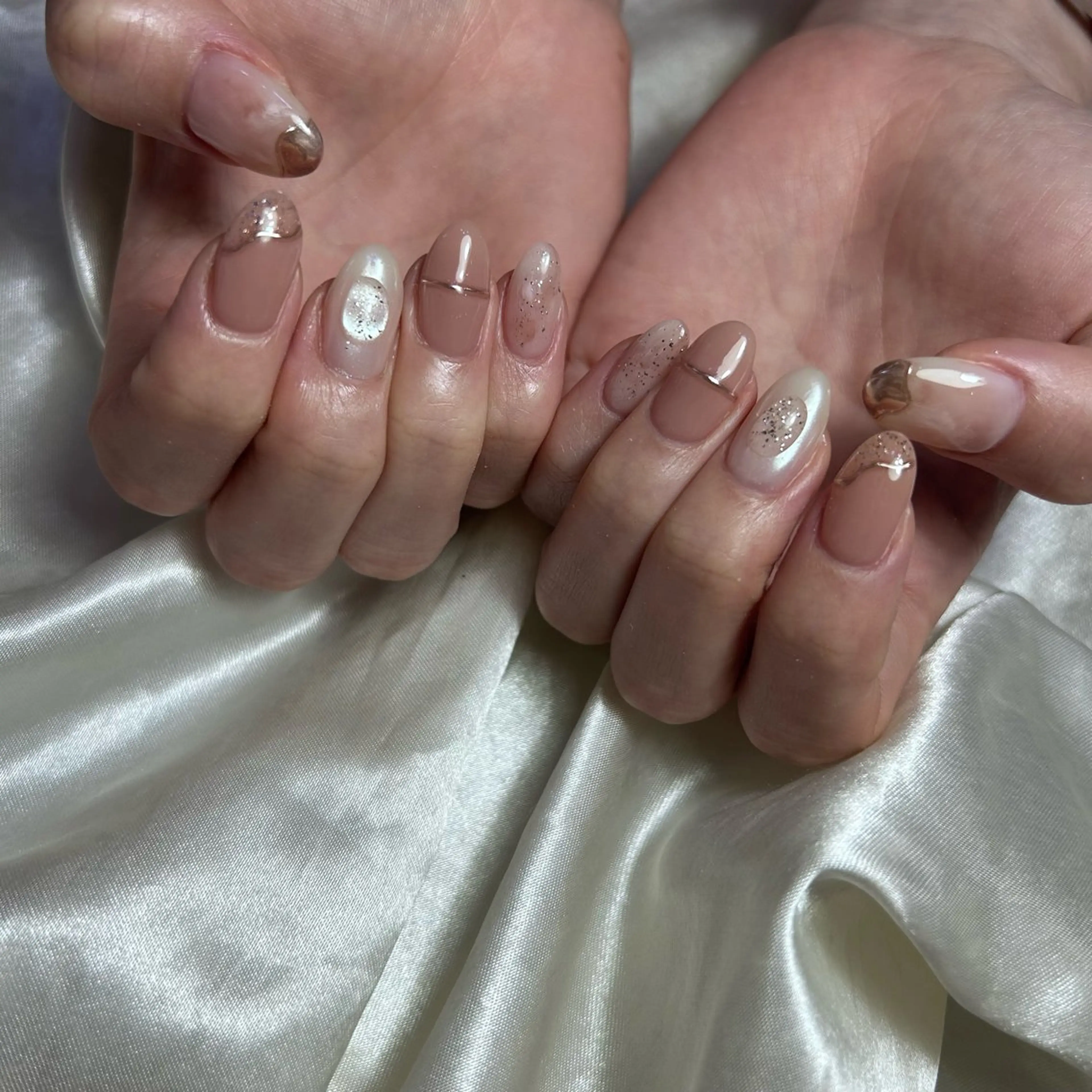 ネイル ハンドネイル 西岡 杏のネイルデザイン