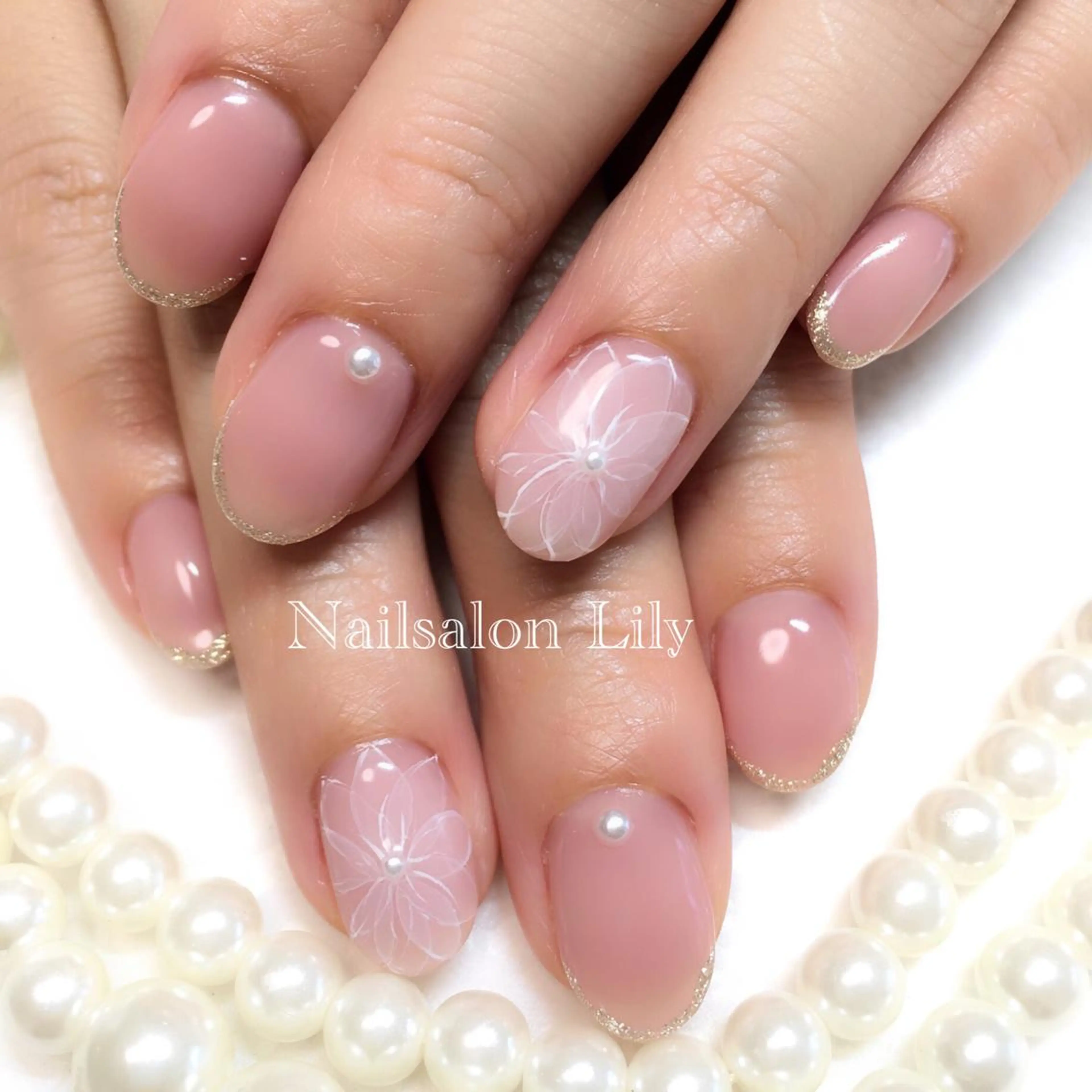 ネイル フラワーネイル Lily*nail 🌻Mii🌻のネイルデザイン