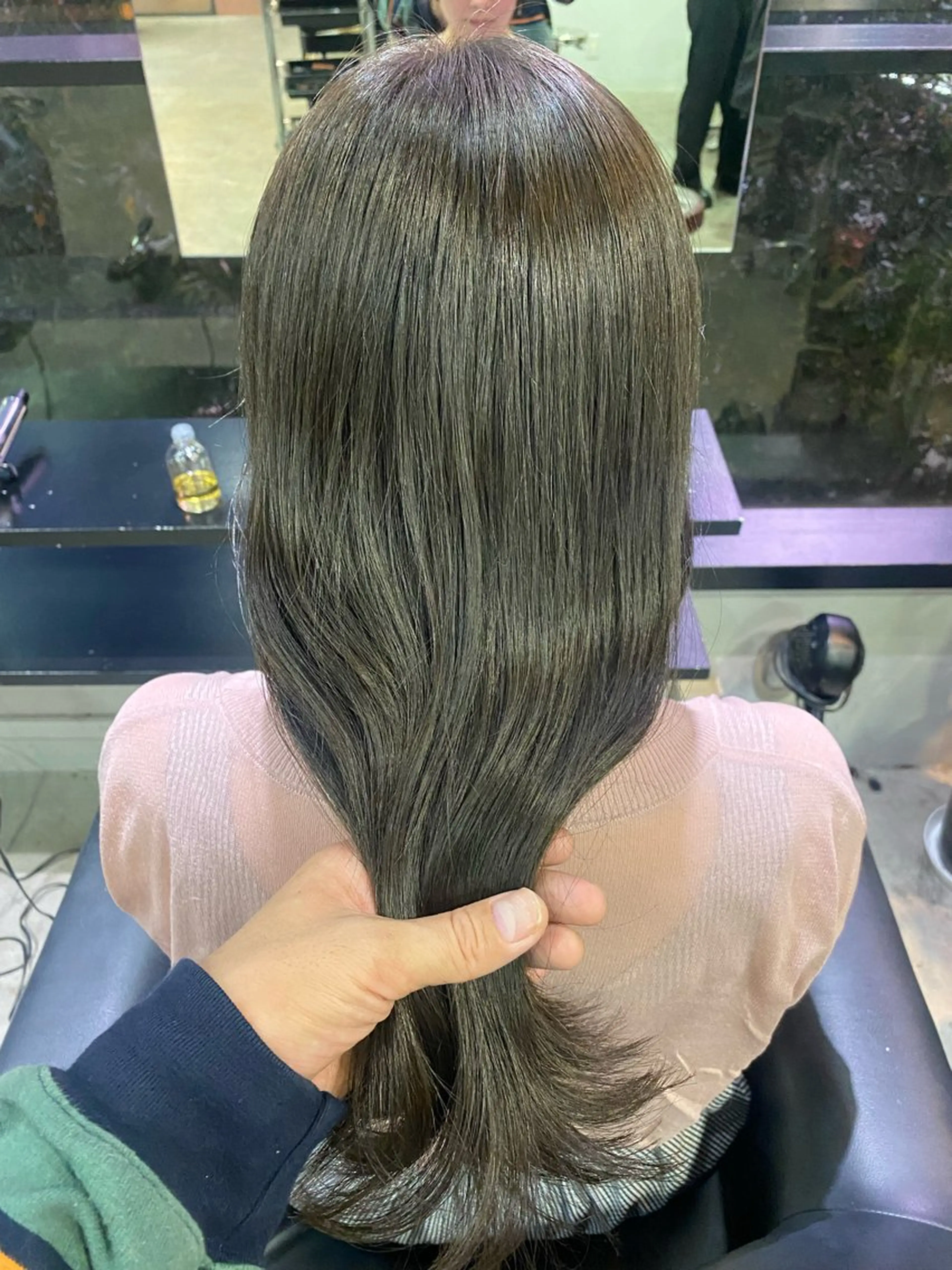 セミロング カラー グレージュ オリーブグレージュ オリーブグレー カット ヘアカラー トリートメント ✴︎赤み除去カラー daichi✴︎のヘアスタイル