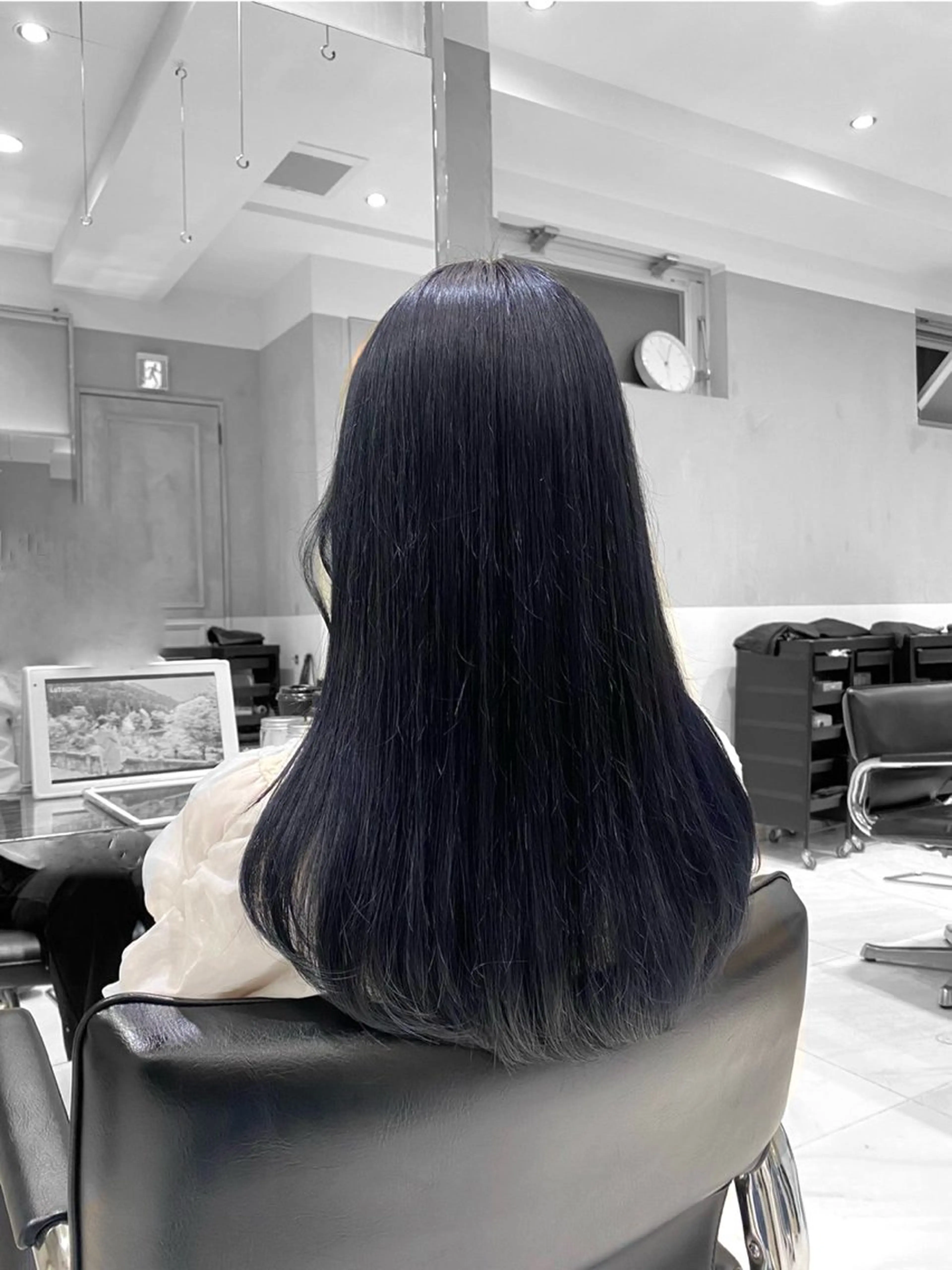 ロング カラー ✨ブリーチカラー/ 艶髪suzu🪽🤎のヘアスタイル