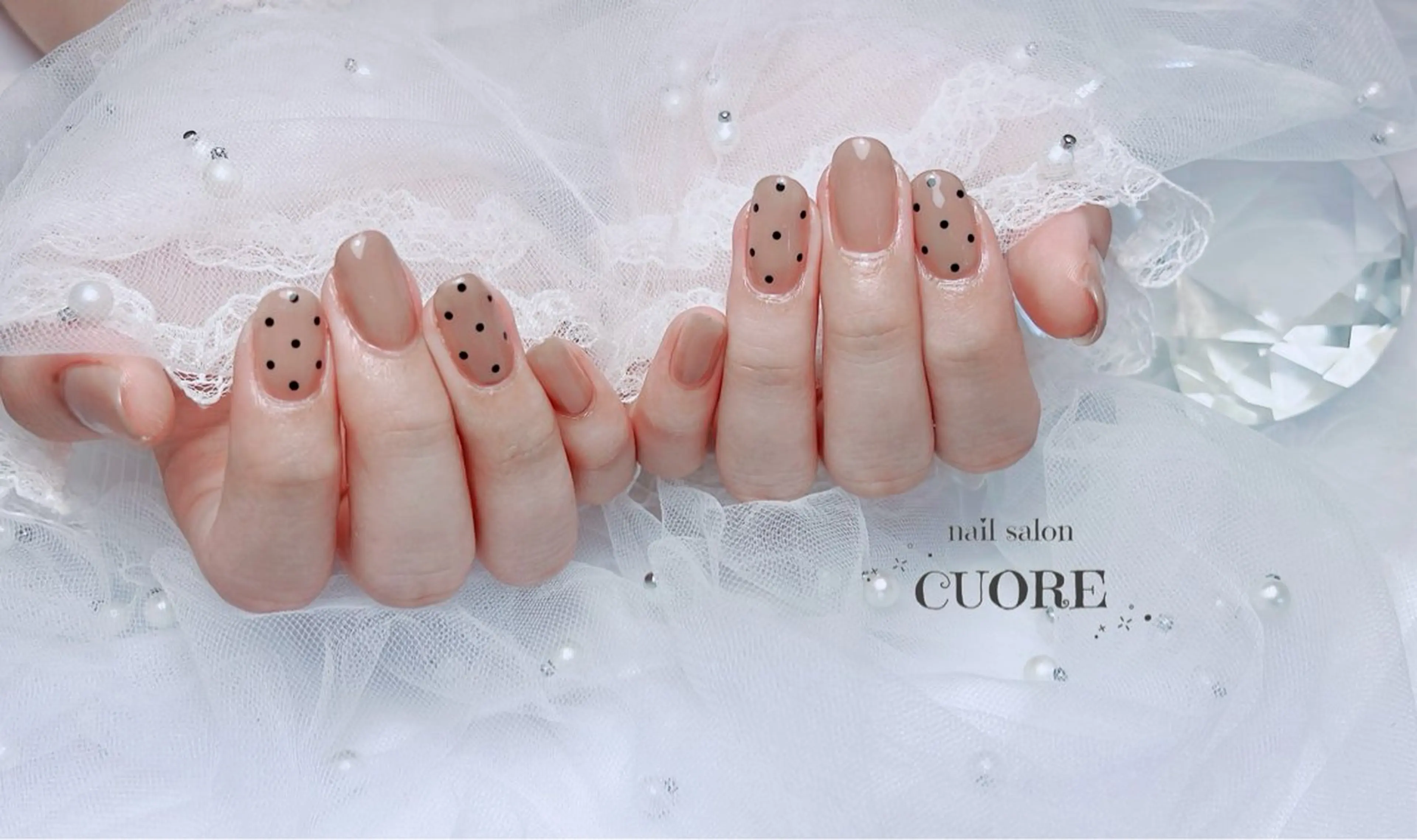 ネイル ドット シンプルネイル ハンドネイル nail salon CUOREのネイルデザイン
