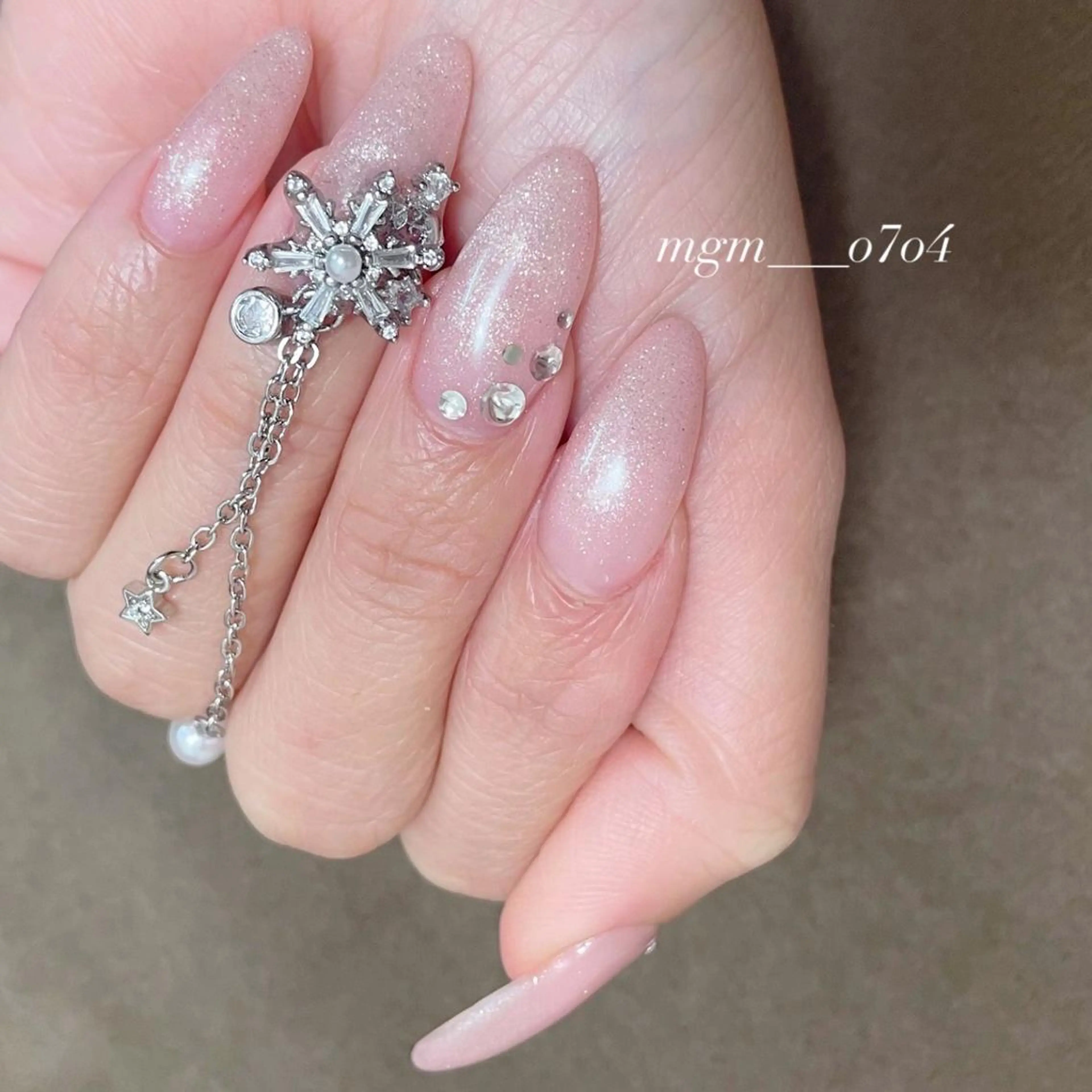 ネイル ハンドネイル ハンドケア MoON...❤︎ MeGuのネイルデザイン