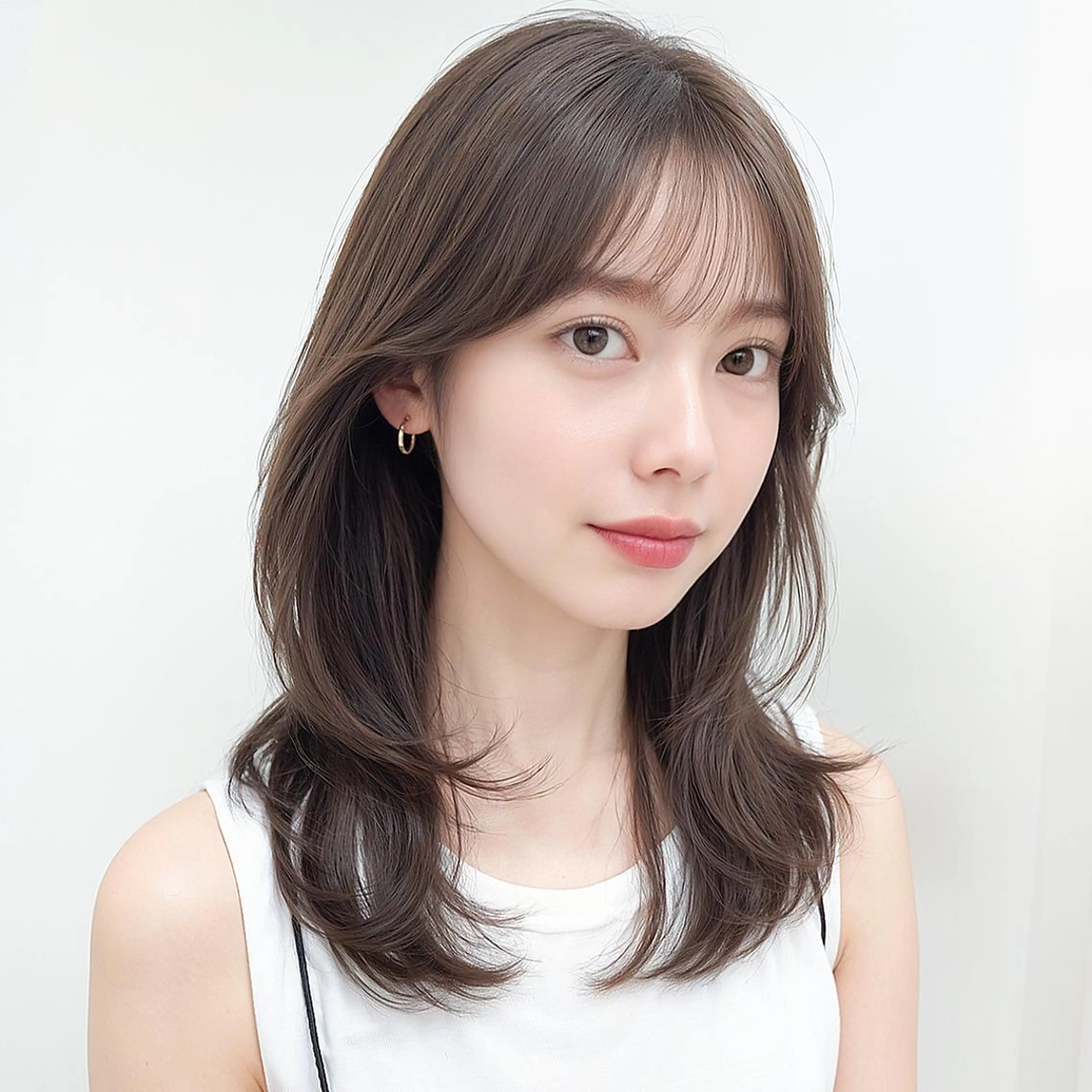 セミロング 似合わせ✨透明感🫧 佐藤優斗のヘアスタイル
