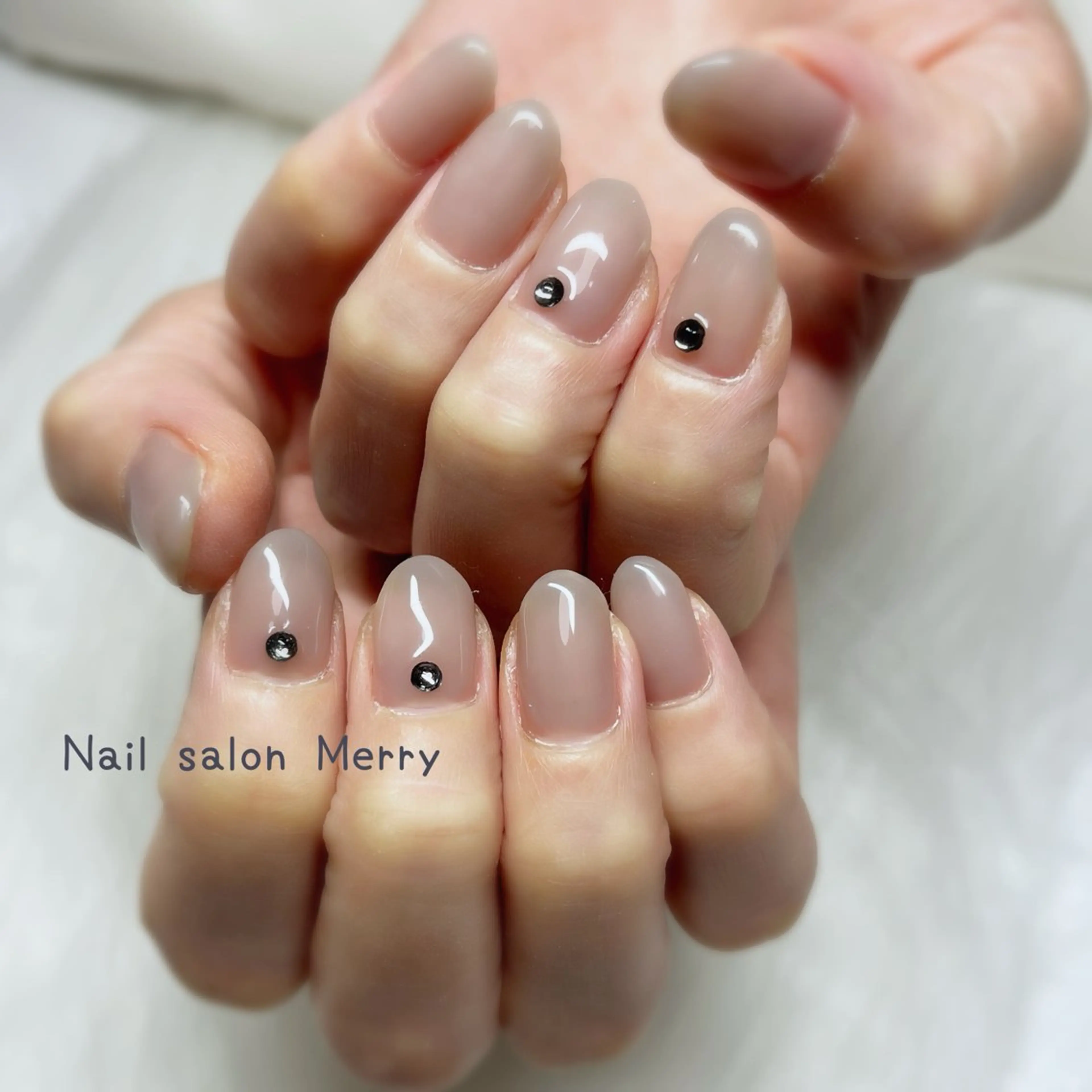 ネイル ストーンネイル ハンドネイル Nail salon Merryのネイルデザイン