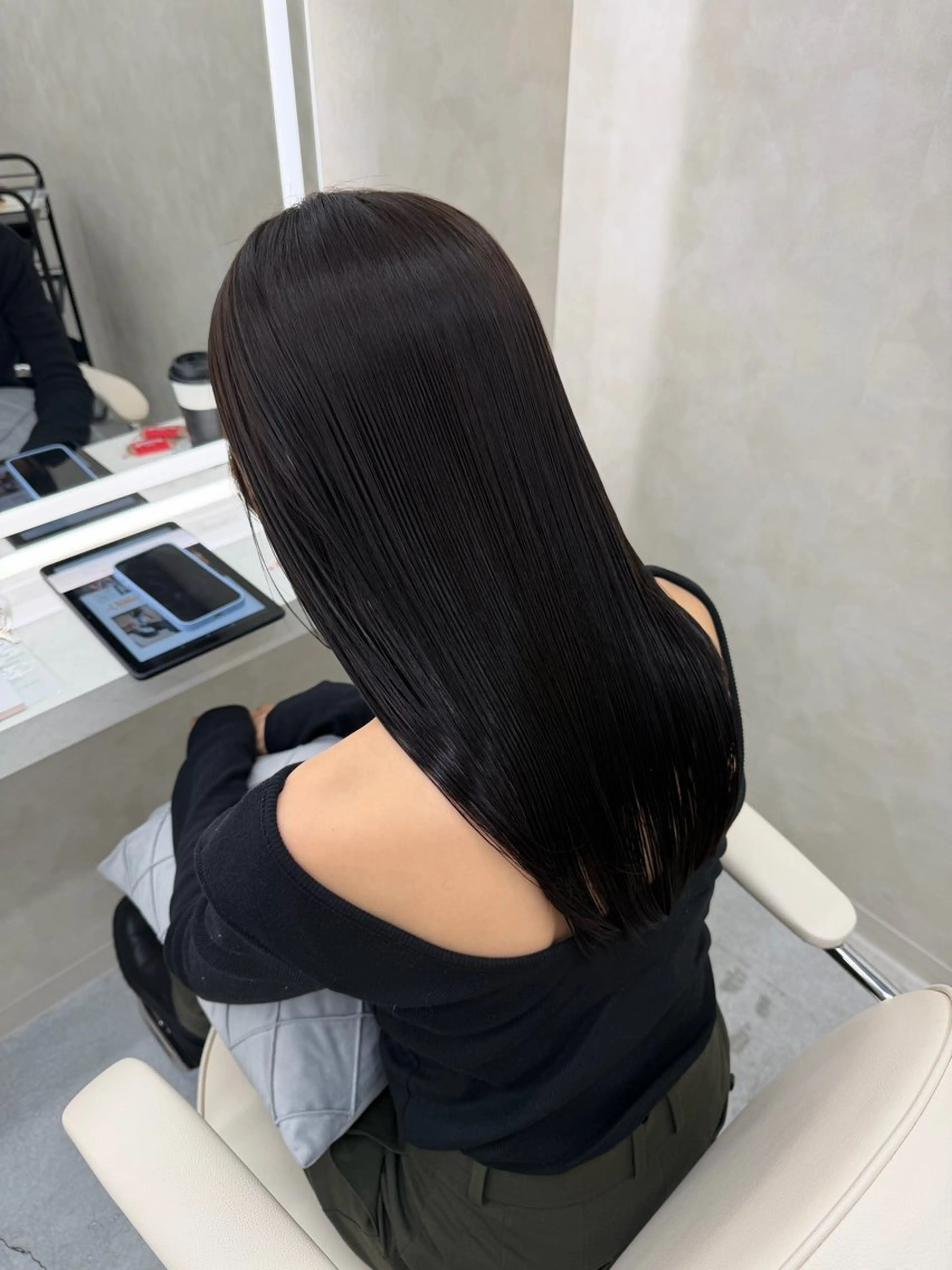 セミロング RINNA /新宿美容師のヘアスタイル