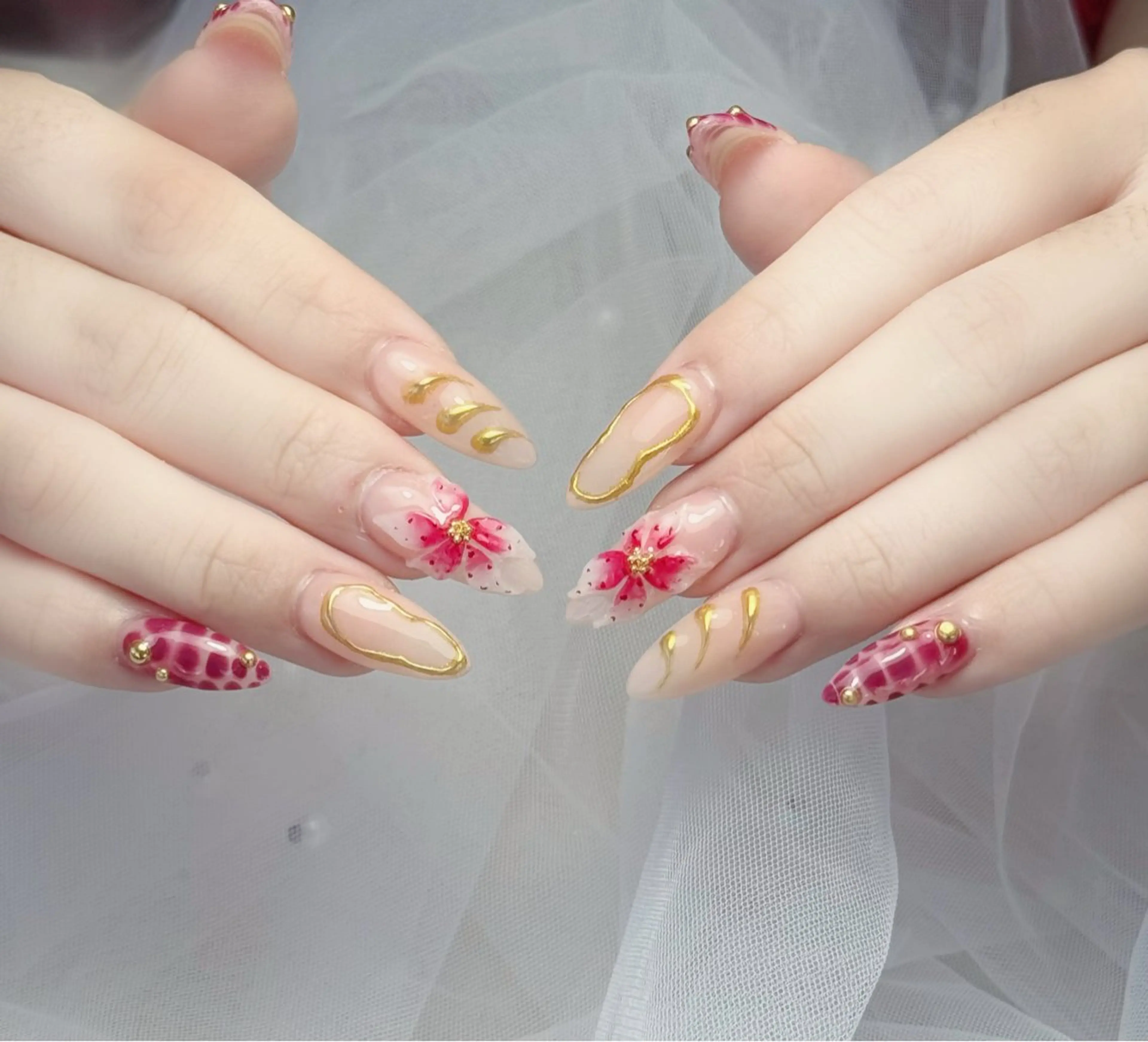 ネイル ハンドネイル いちご ちゃんのネイルデザイン