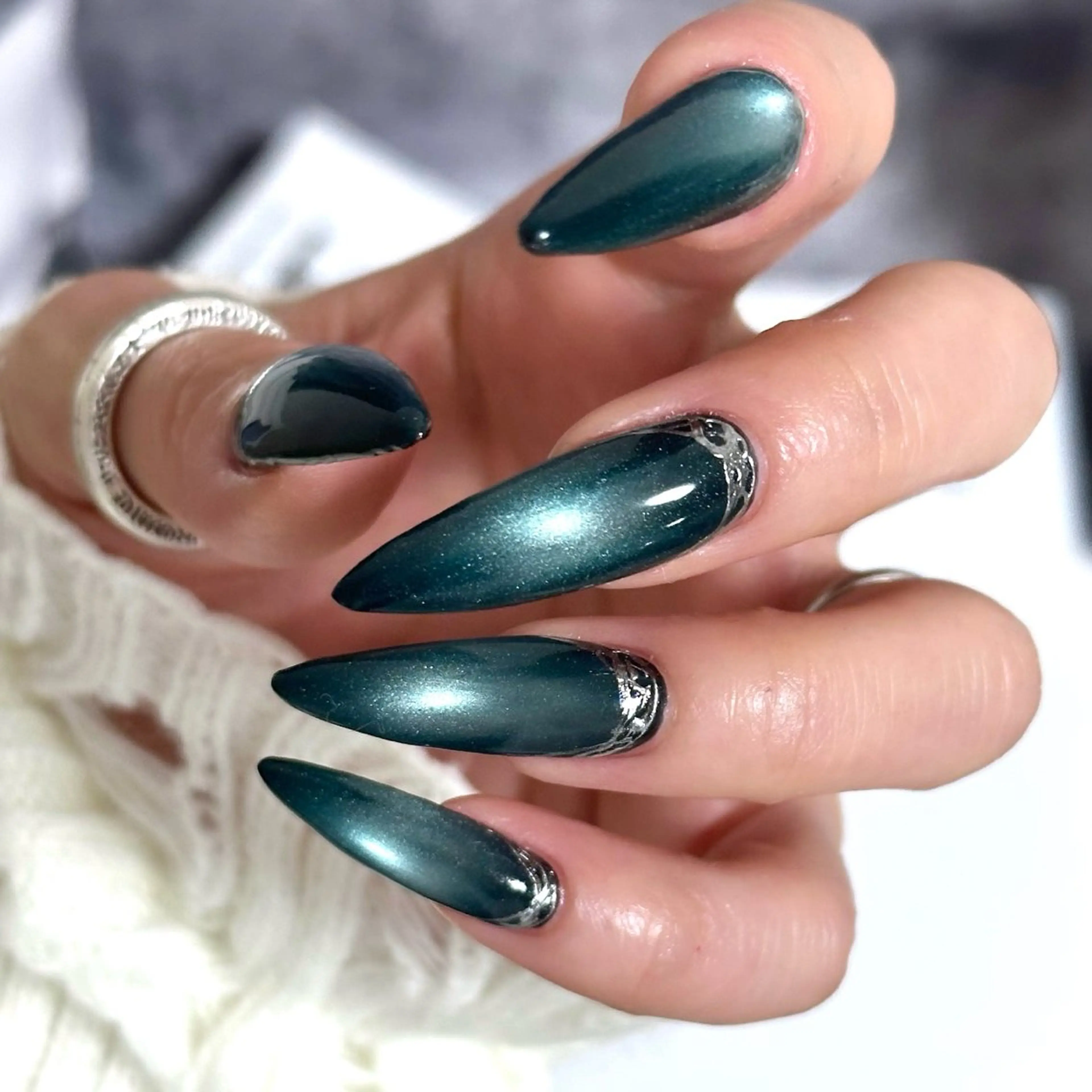 ネイル マグネットネイル ハンドネイル JOLIESSE Ayumiのネイルデザイン