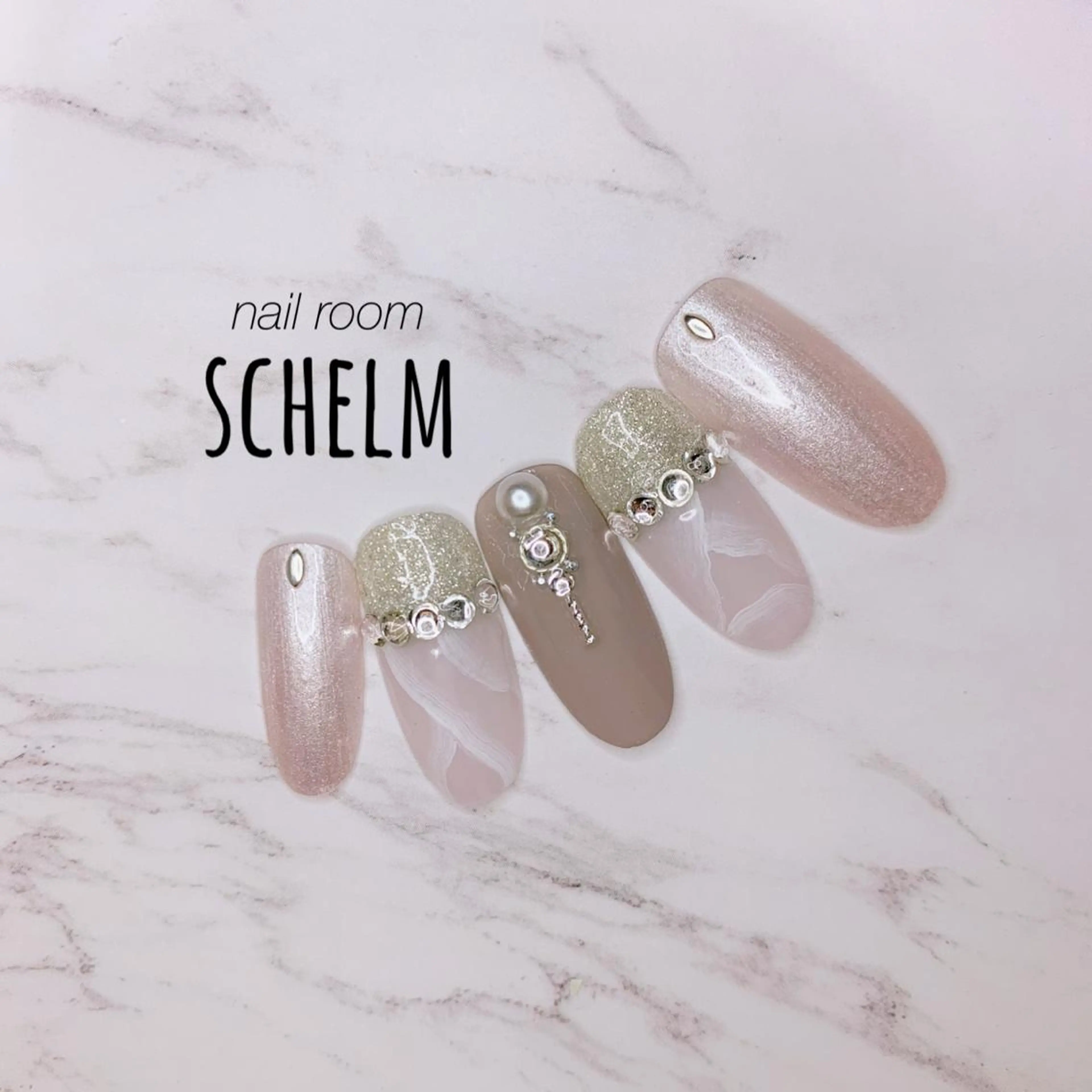 ネイル ハンドネイル nail room シュレムのネイルデザイン