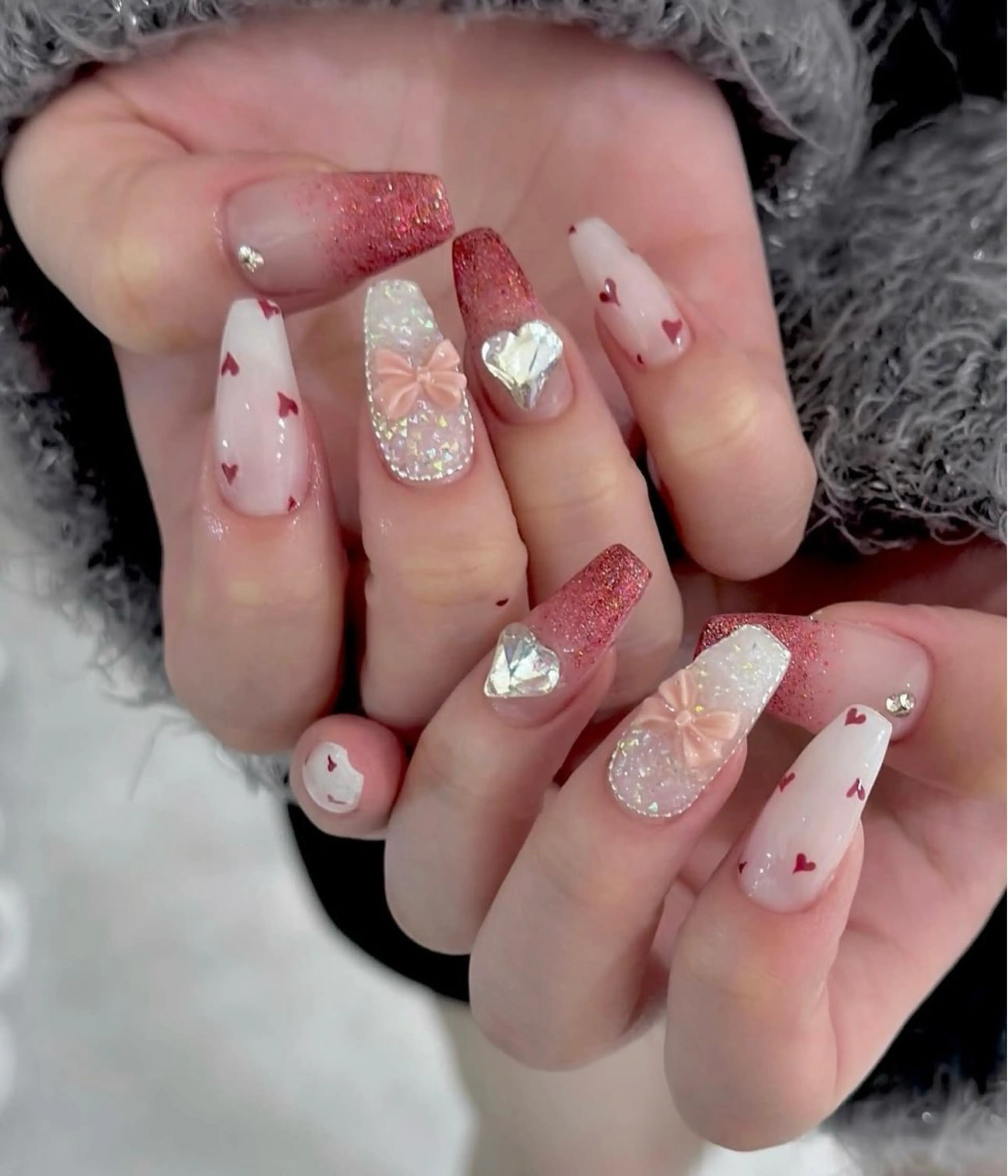 ネイル グラデーション キラキラネイル ワンカラーネイル 冬ネイル Jenn Nail Salonのネイルデザイン