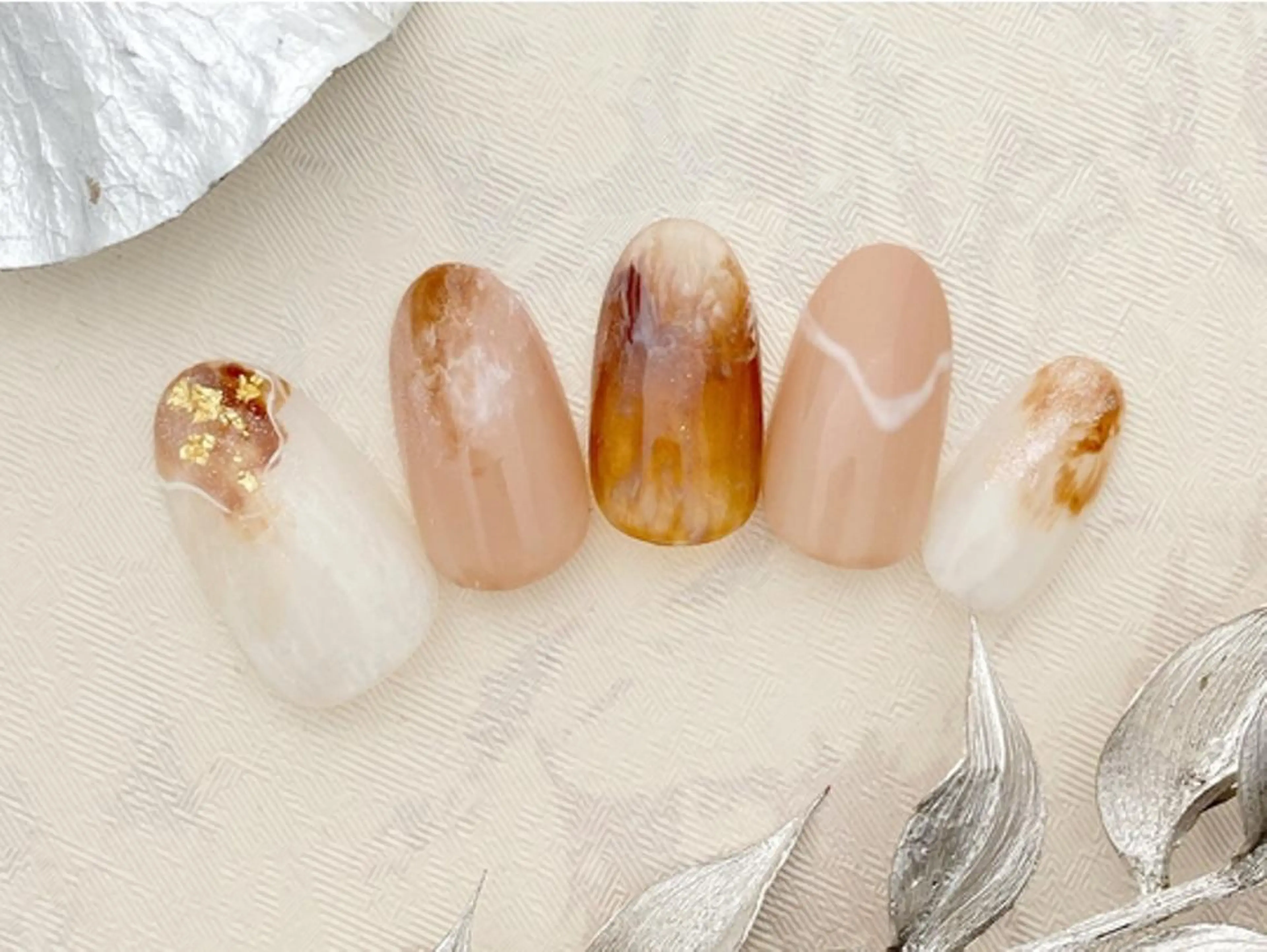 ネイル emunail あやかのネイルデザイン