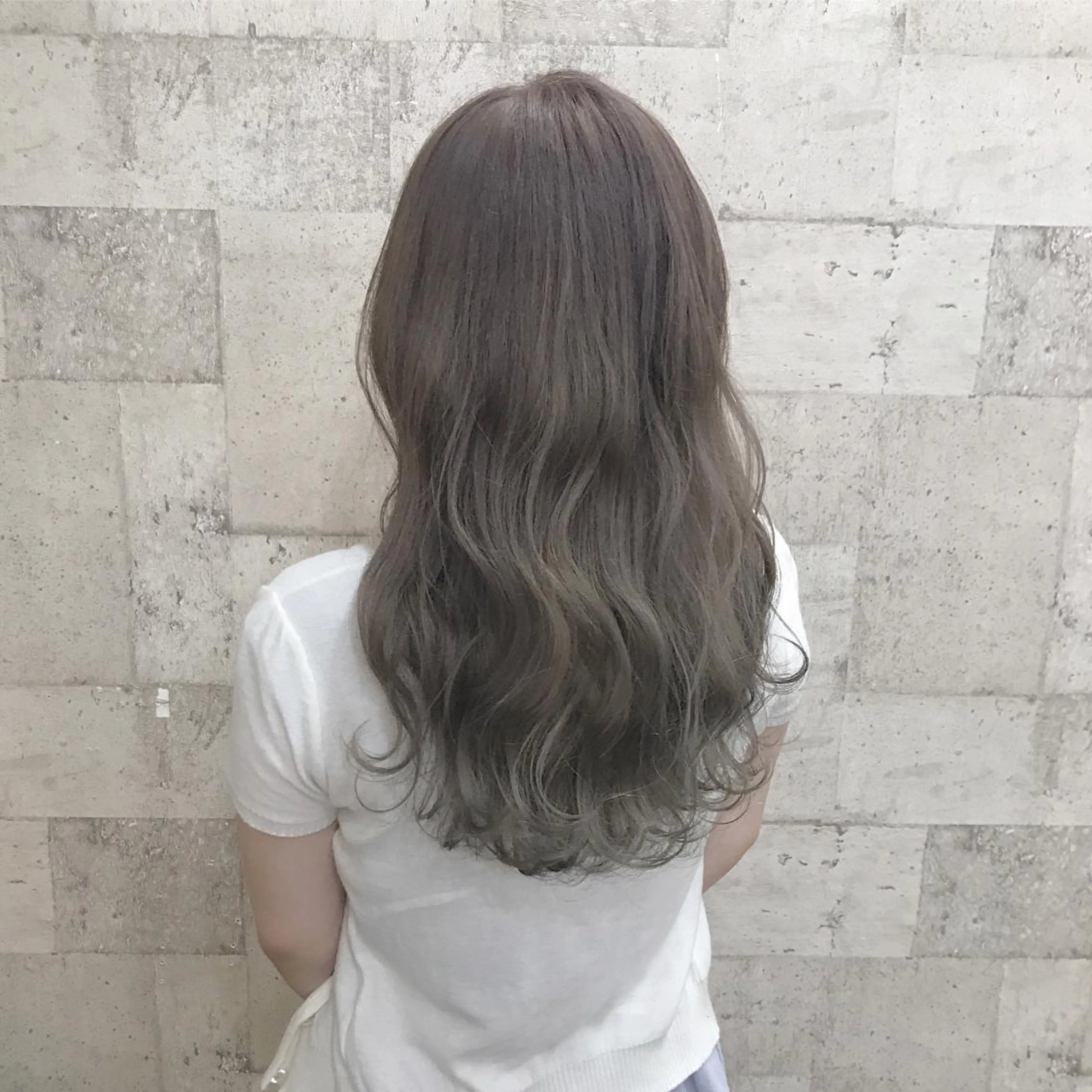 セミロング カラー ダブルカラー インナーカラー/天神 ブリーチ/吉田のヘアスタイル