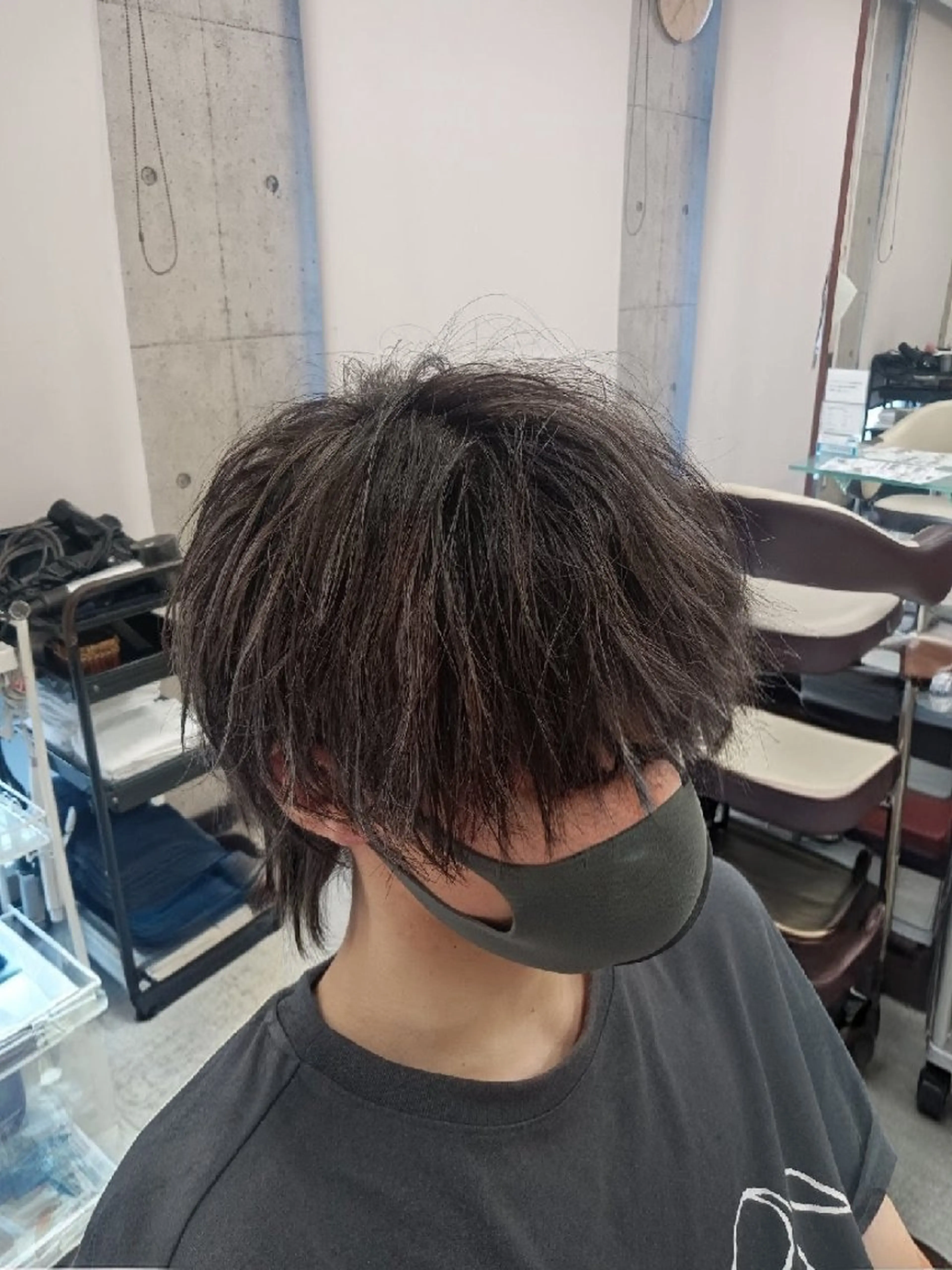 ショート ハイライト ウルフカット Yoko ブリーチカラーのヘアスタイル
