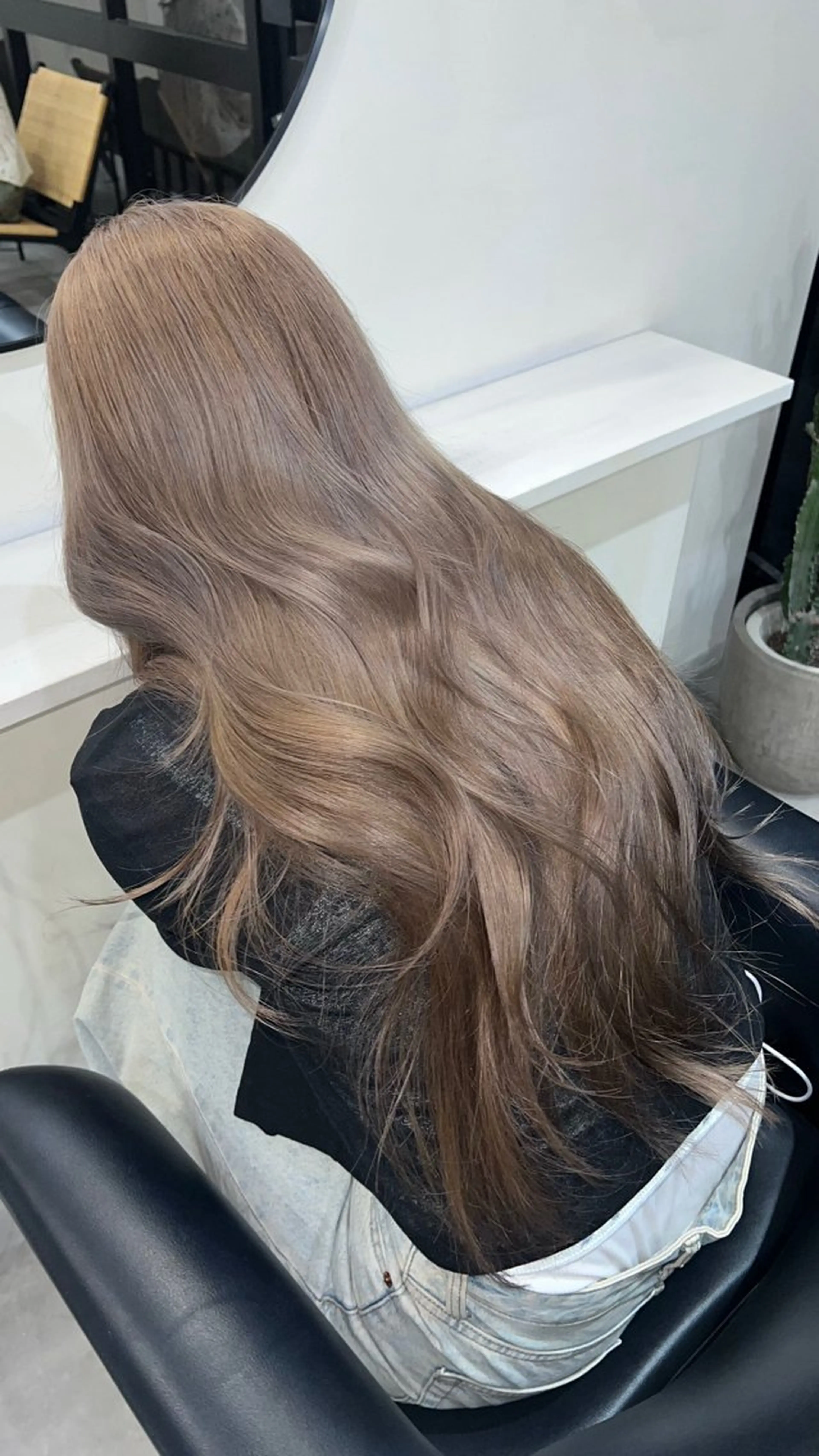 ケアブリーチ+カラー+トリートメントの写真