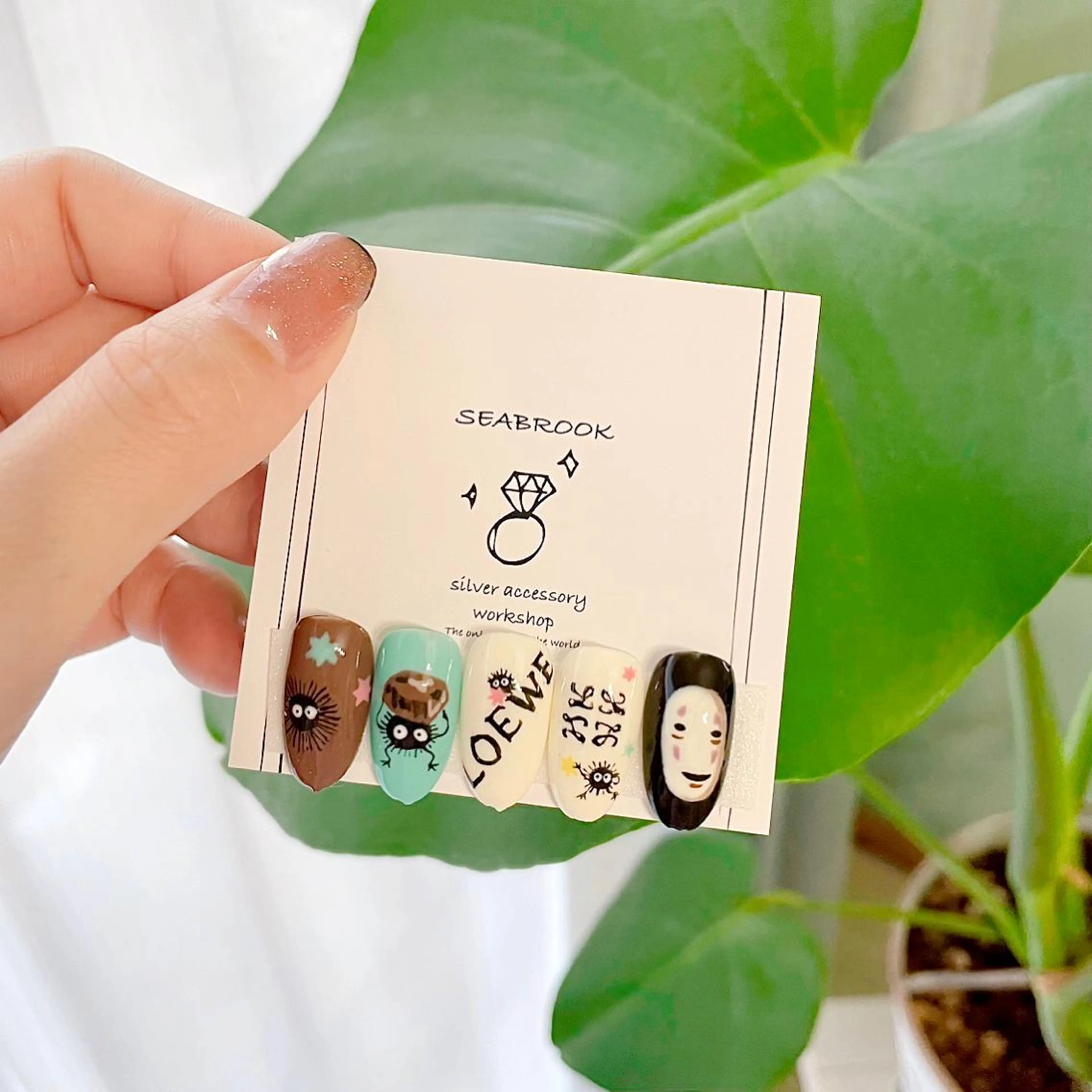 ネイル 鈴木 奈穂子のネイルデザイン