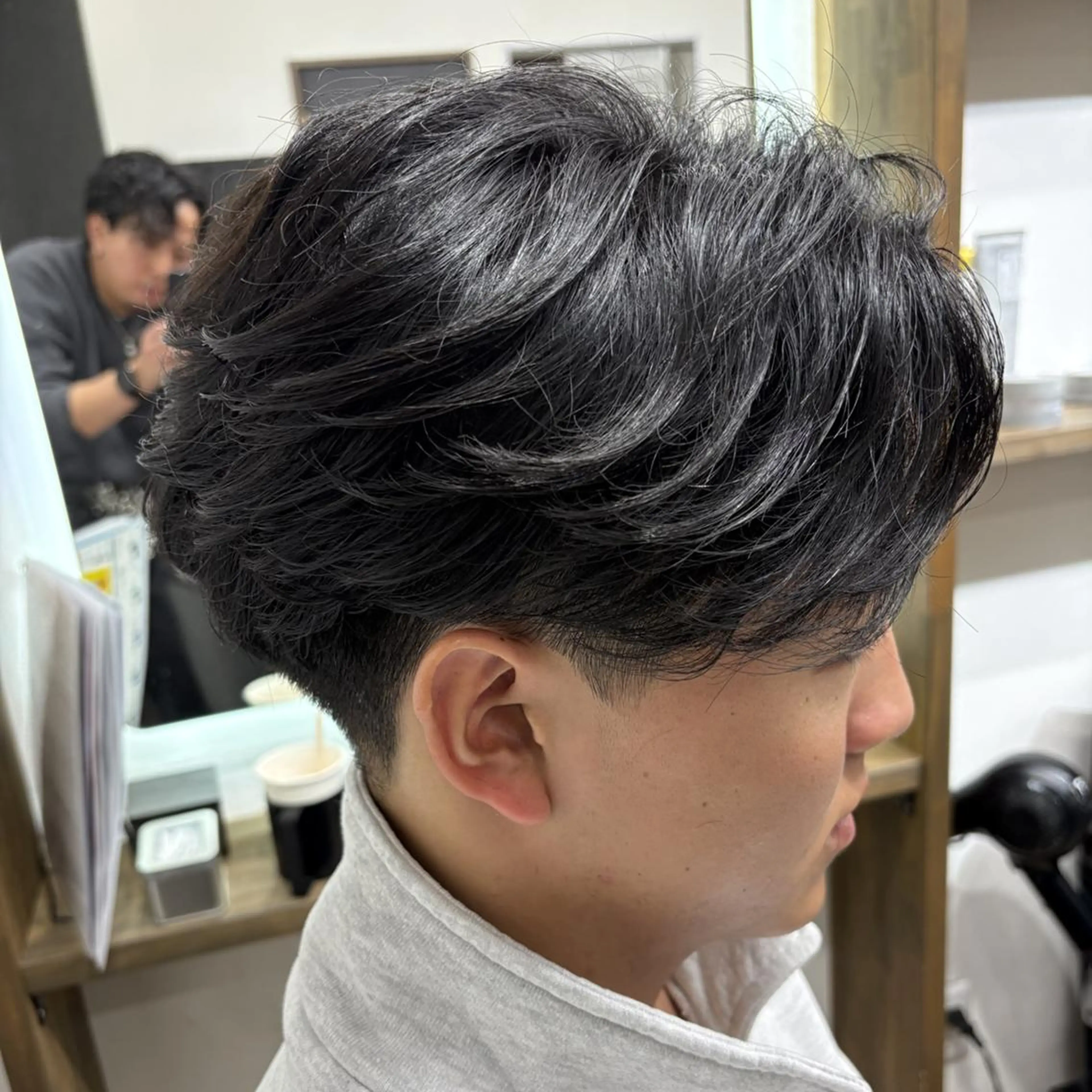 ショート パーマ メンズ フェザーパーマ メンズパーマ ニュアンスパーマ カット パーマ パーマPrivate SalonNoa名駅のヘアスタイル