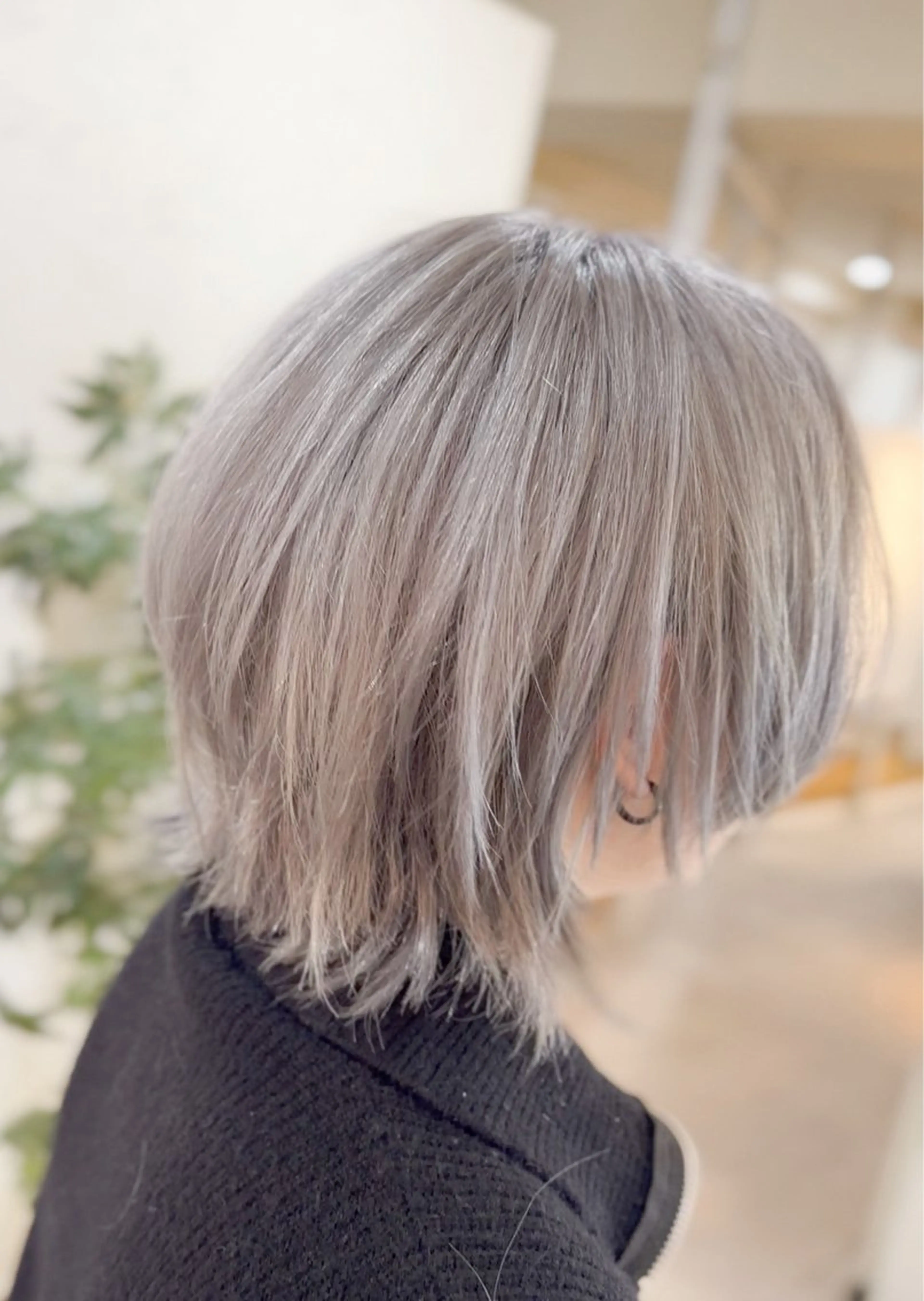 ショート ウルフカット ヘアカラー 飯星慧斗 /ブリーチ、縮毛矯正のヘアスタイル