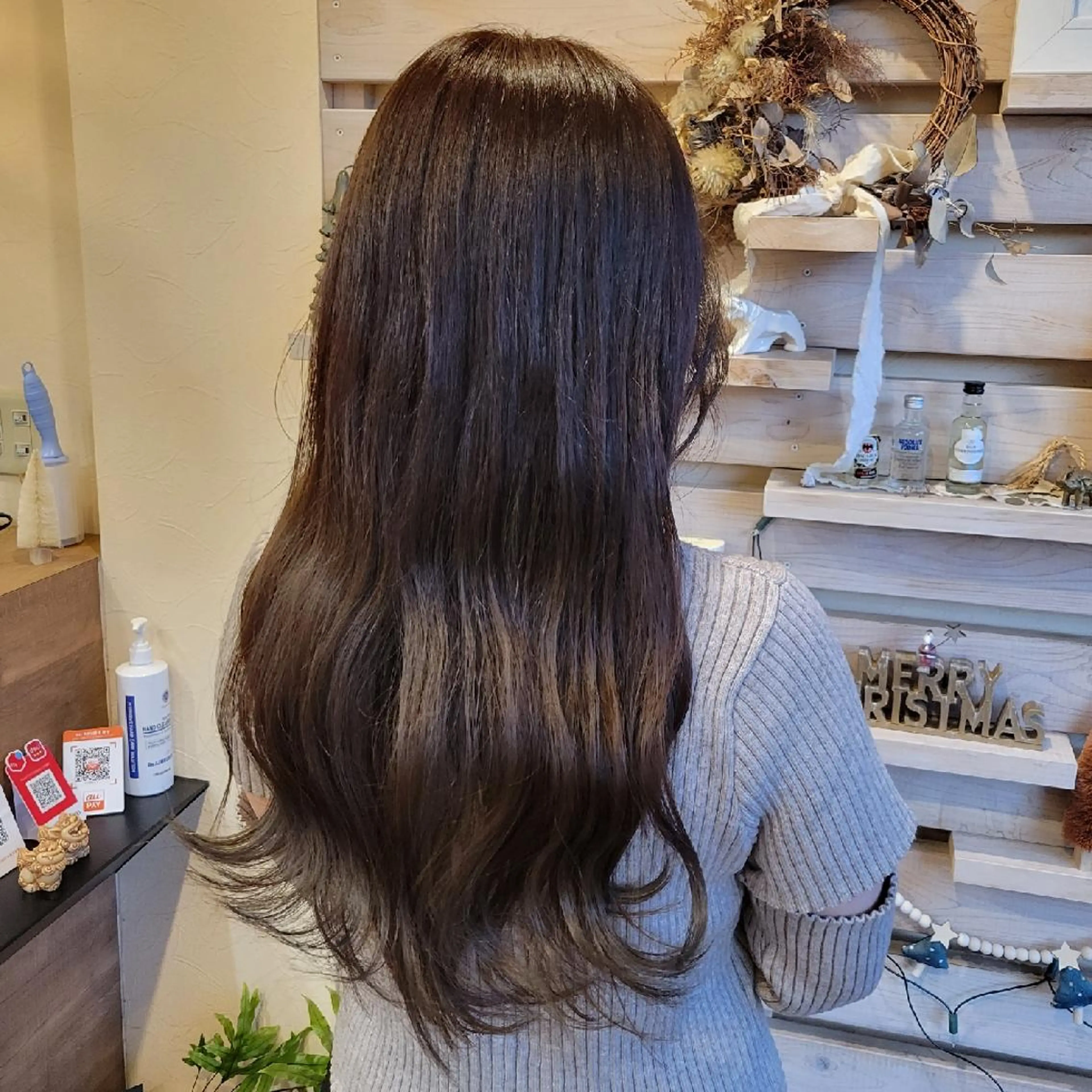 カラー グレージュ な ほのヘアスタイル