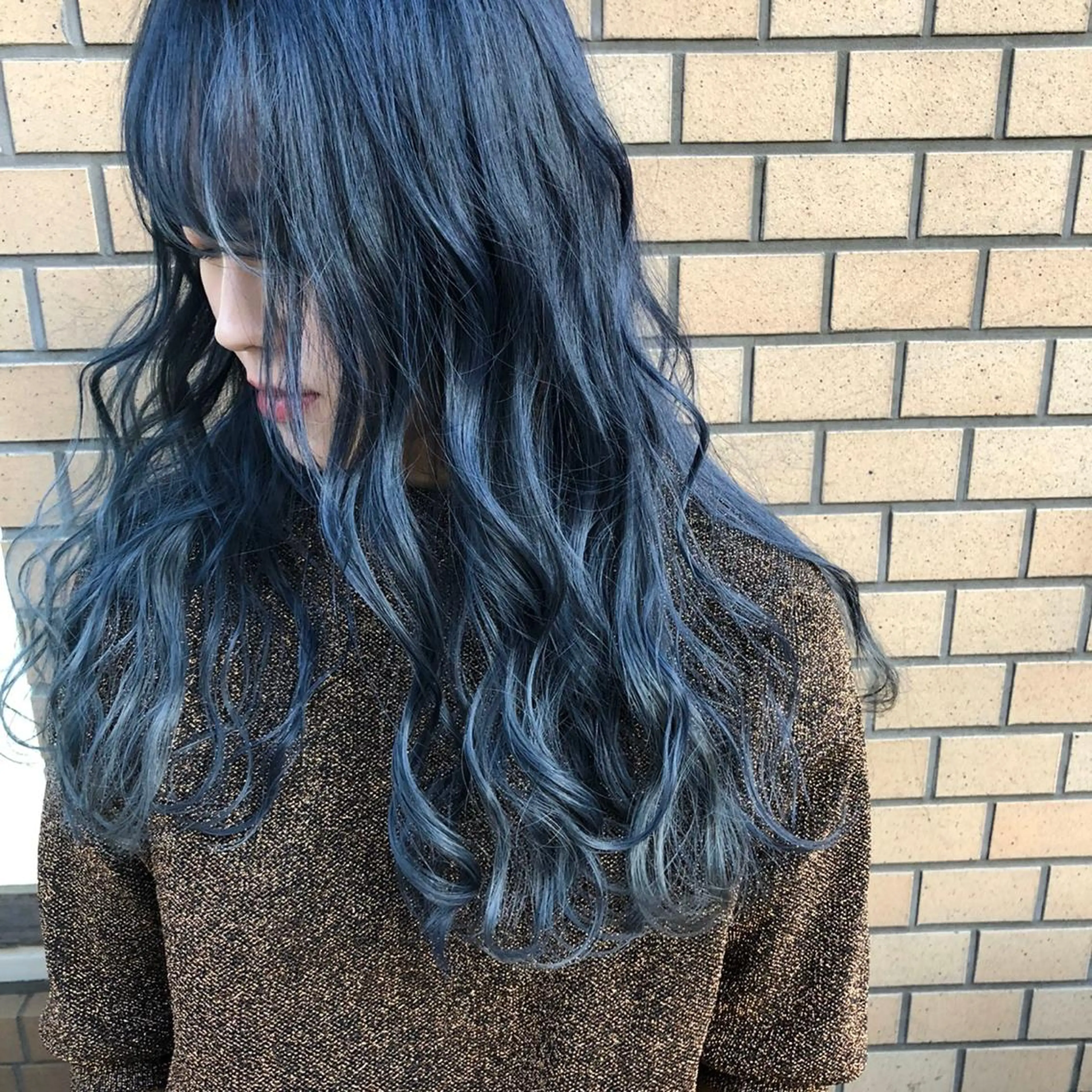 ロング カラー ブルーカラー ヘアカラー 【PD VISEO】 GENKIのヘアスタイル