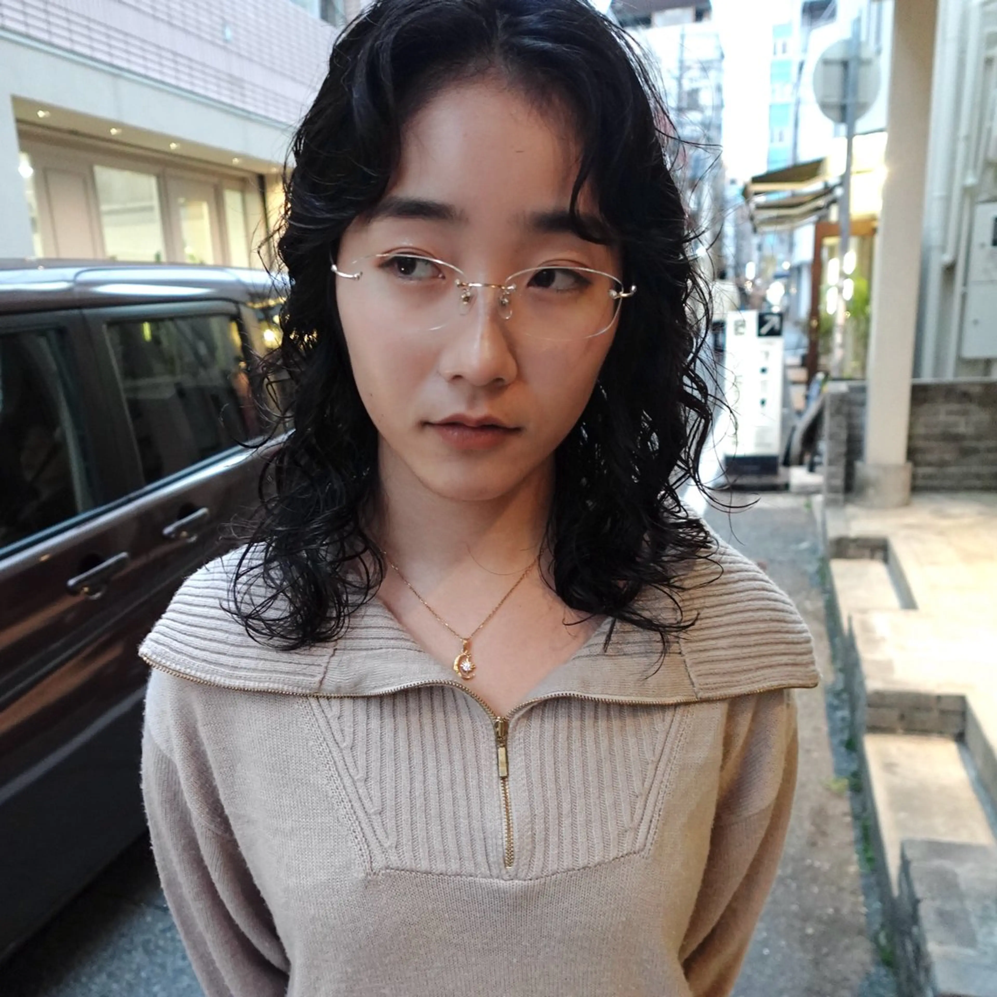 セミロング パーマ セミロングパーマ レイヤーカット ウルフカット ウルフレイヤー ニュアンスパーマ カット パーマ トリートメント 水原波津輝/ボブ /ニュアンスパーマのヘアスタイル