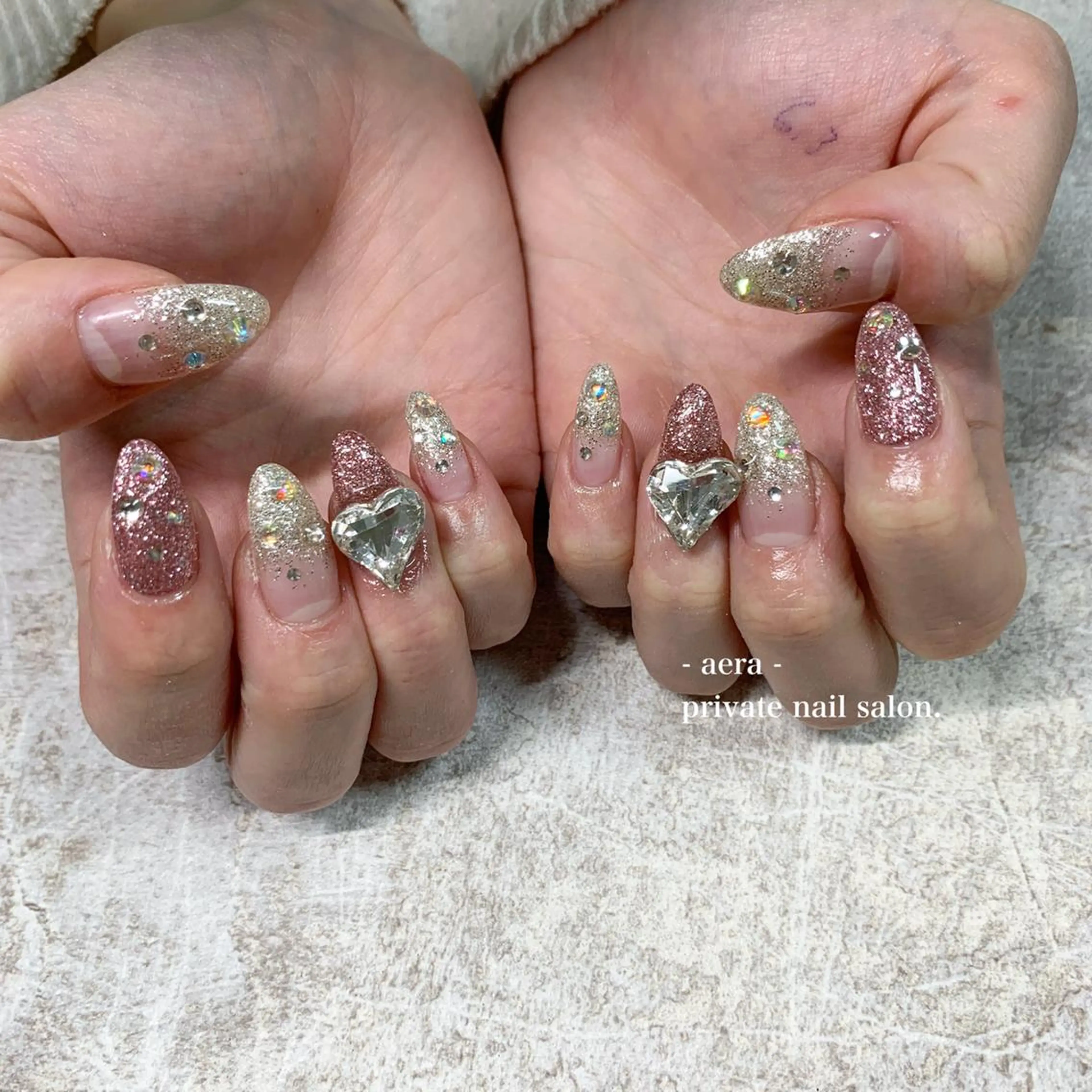 ネイル AERA nail shino🐱⸝꙳のネイルデザイン