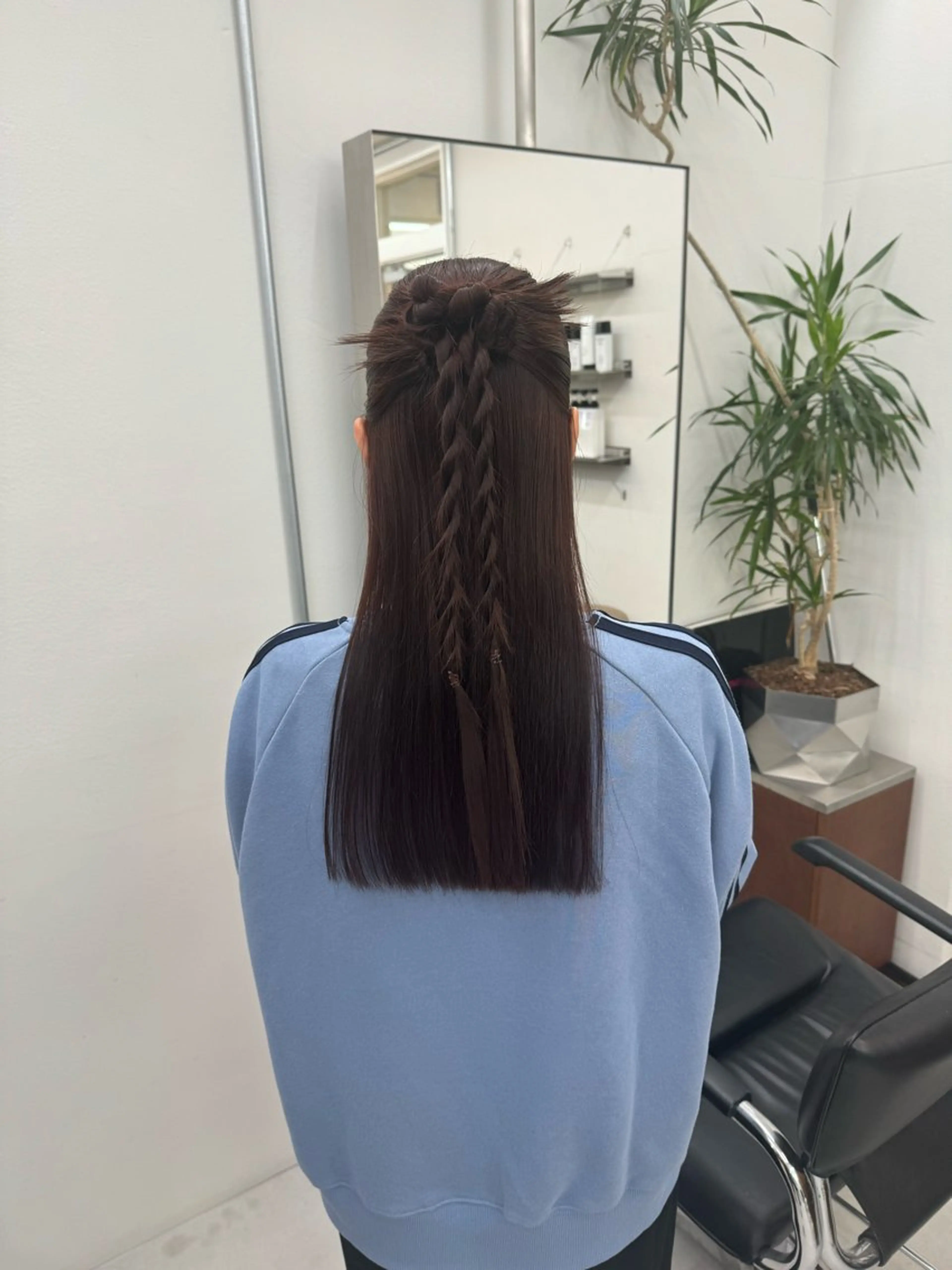 セミロング ヘアアレンジ MIES amane(アマネ)のヘアスタイル