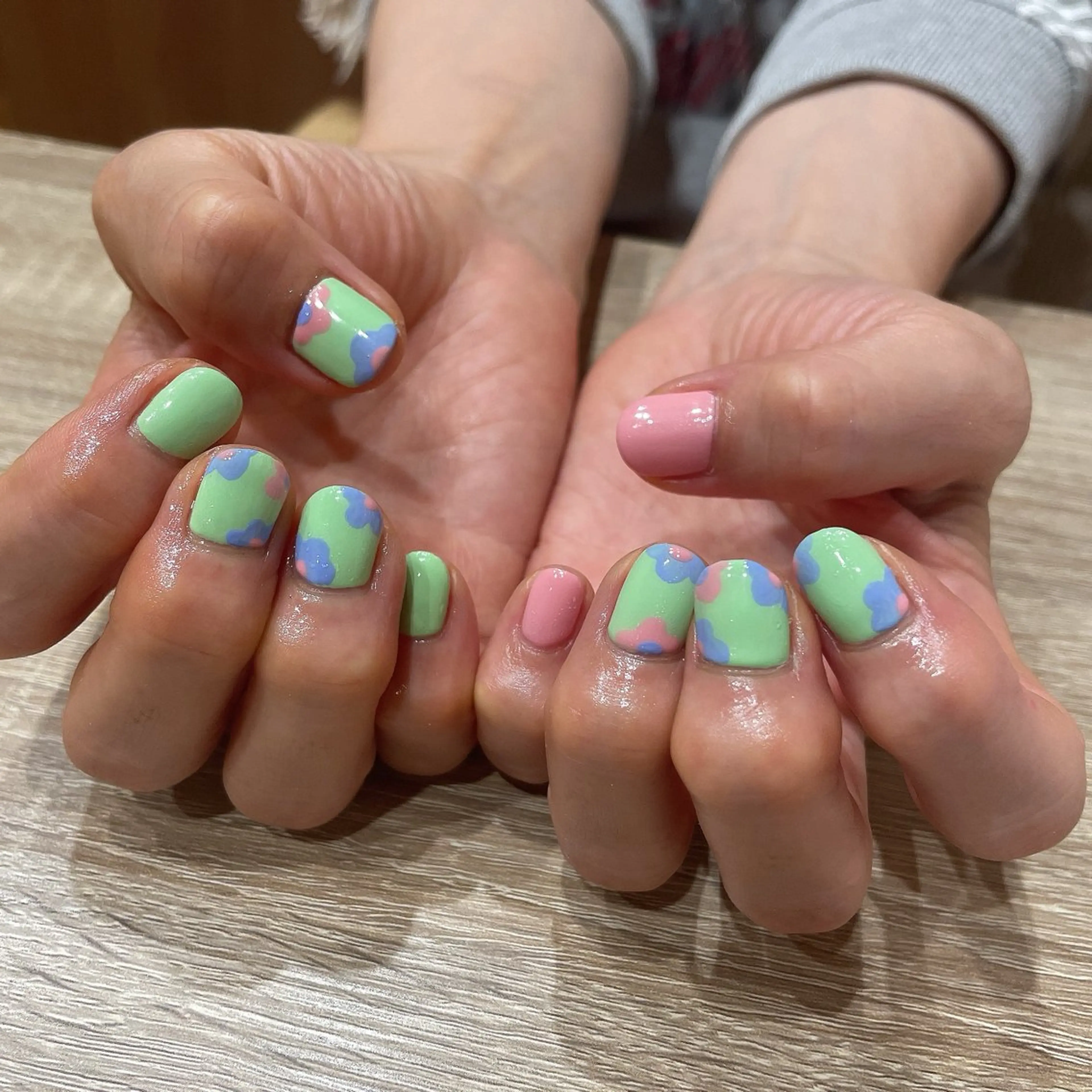 ネイル 持ち込み liberté🫧 新小岩のネイルデザイン