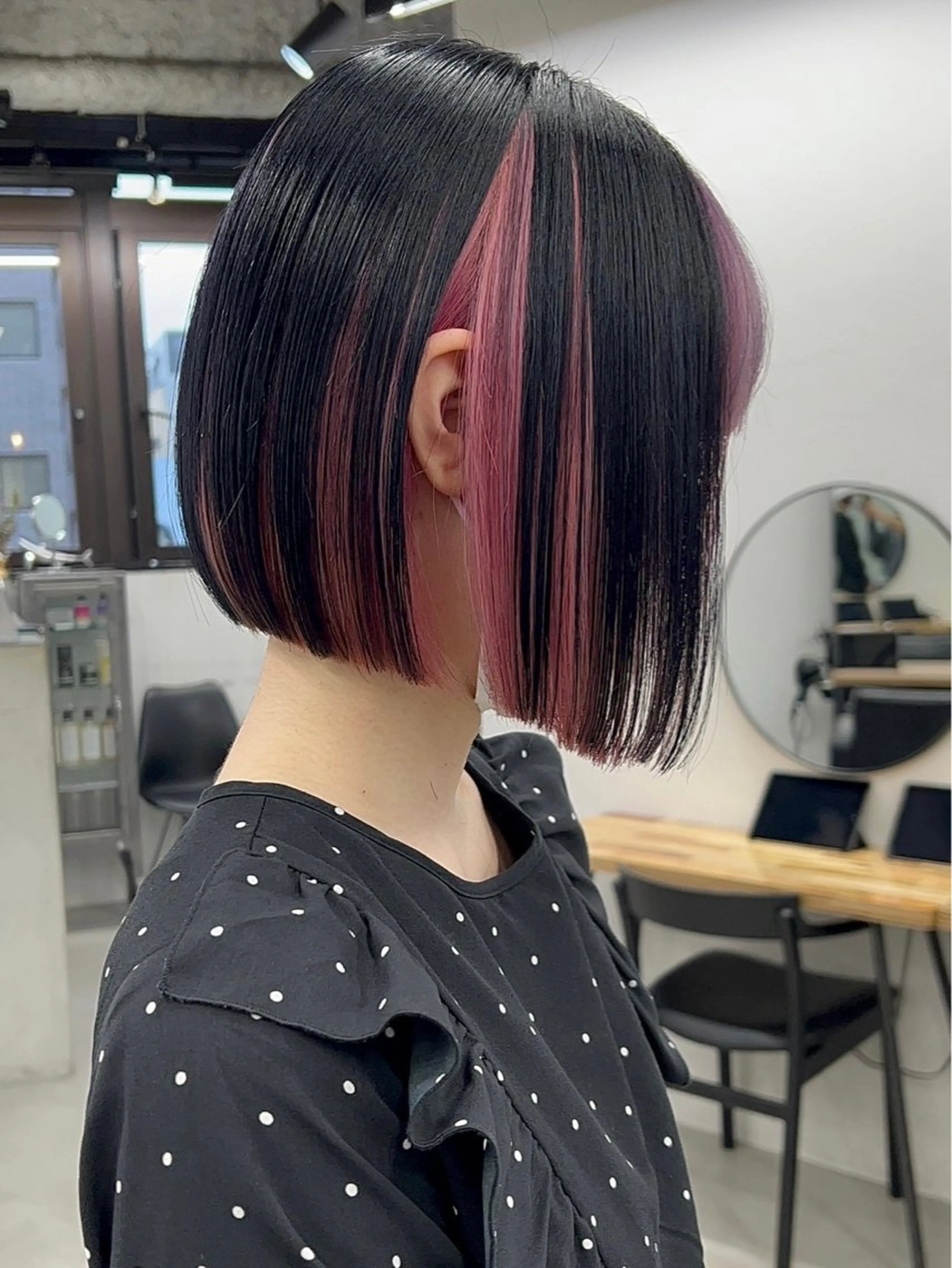 ショート カラー ブリーチ インナーカラー ピンクカラー ボブ トリートメント RYOSUKE ハイトーンのヘアスタイル