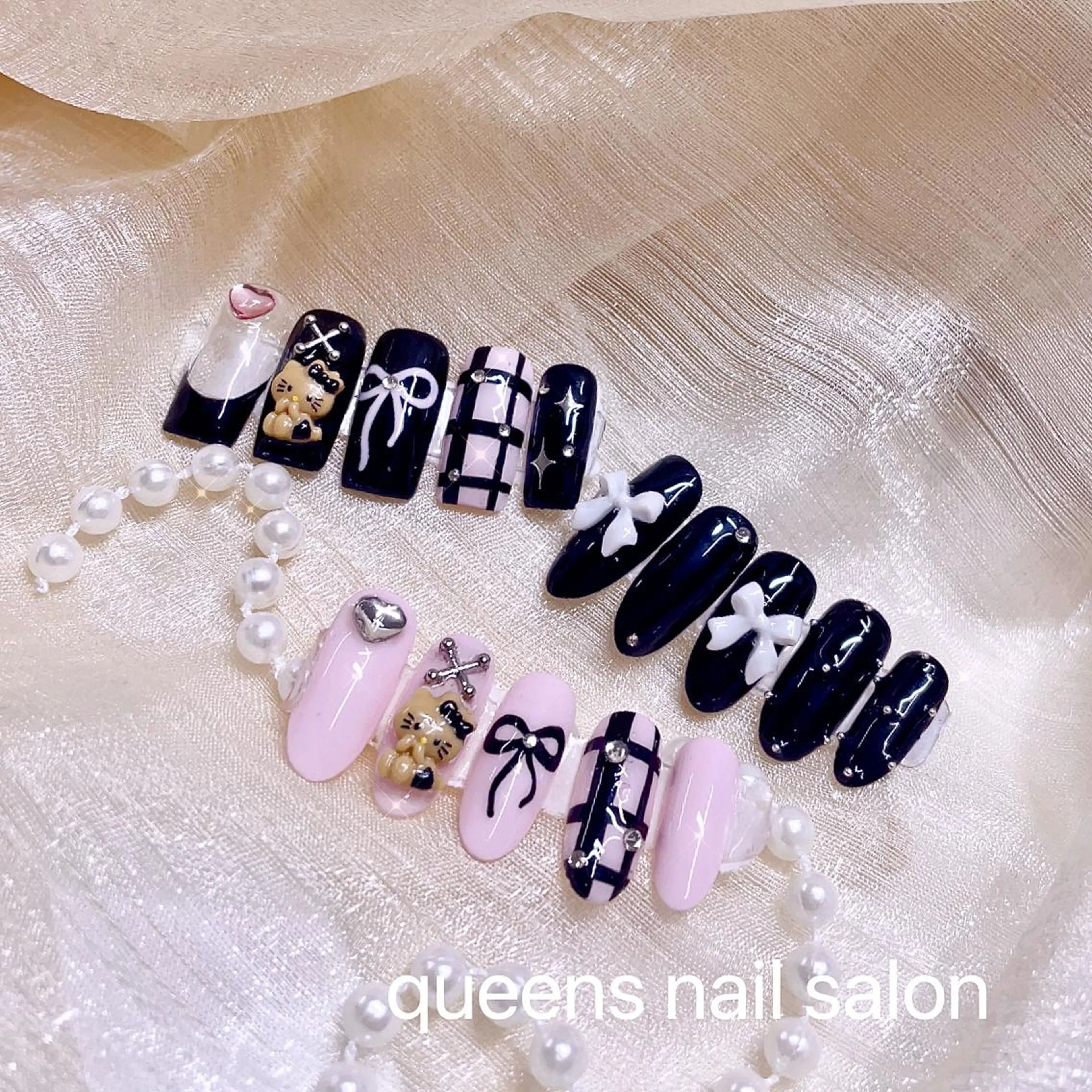 ネイル queensnail 🧸mikaのネイルデザイン