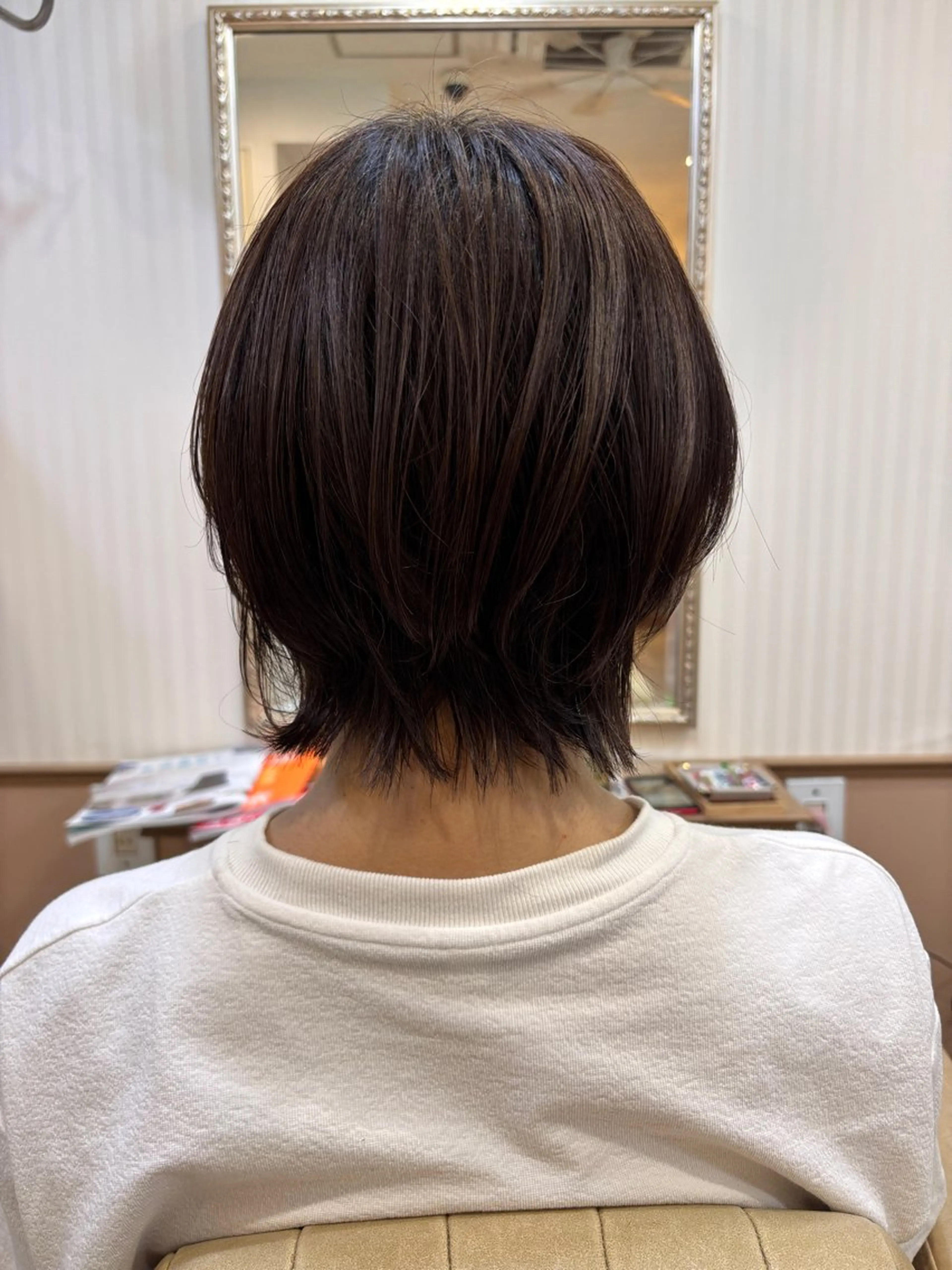 ショート 吉井 愛のヘアスタイル
