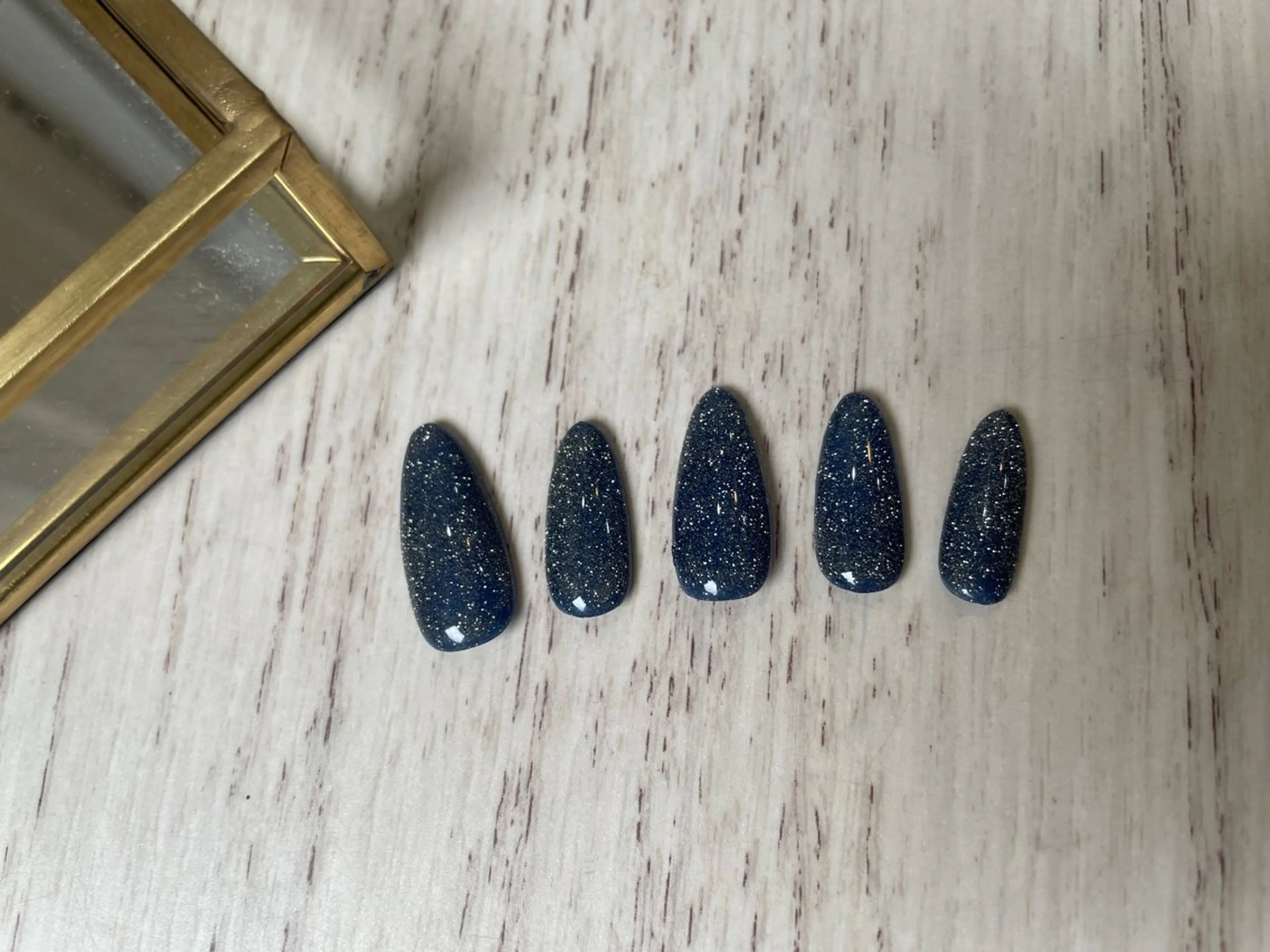 ネイル フラッシュネイル フットネイル Loa Chaton YUMIのエステ・リラクイメージ