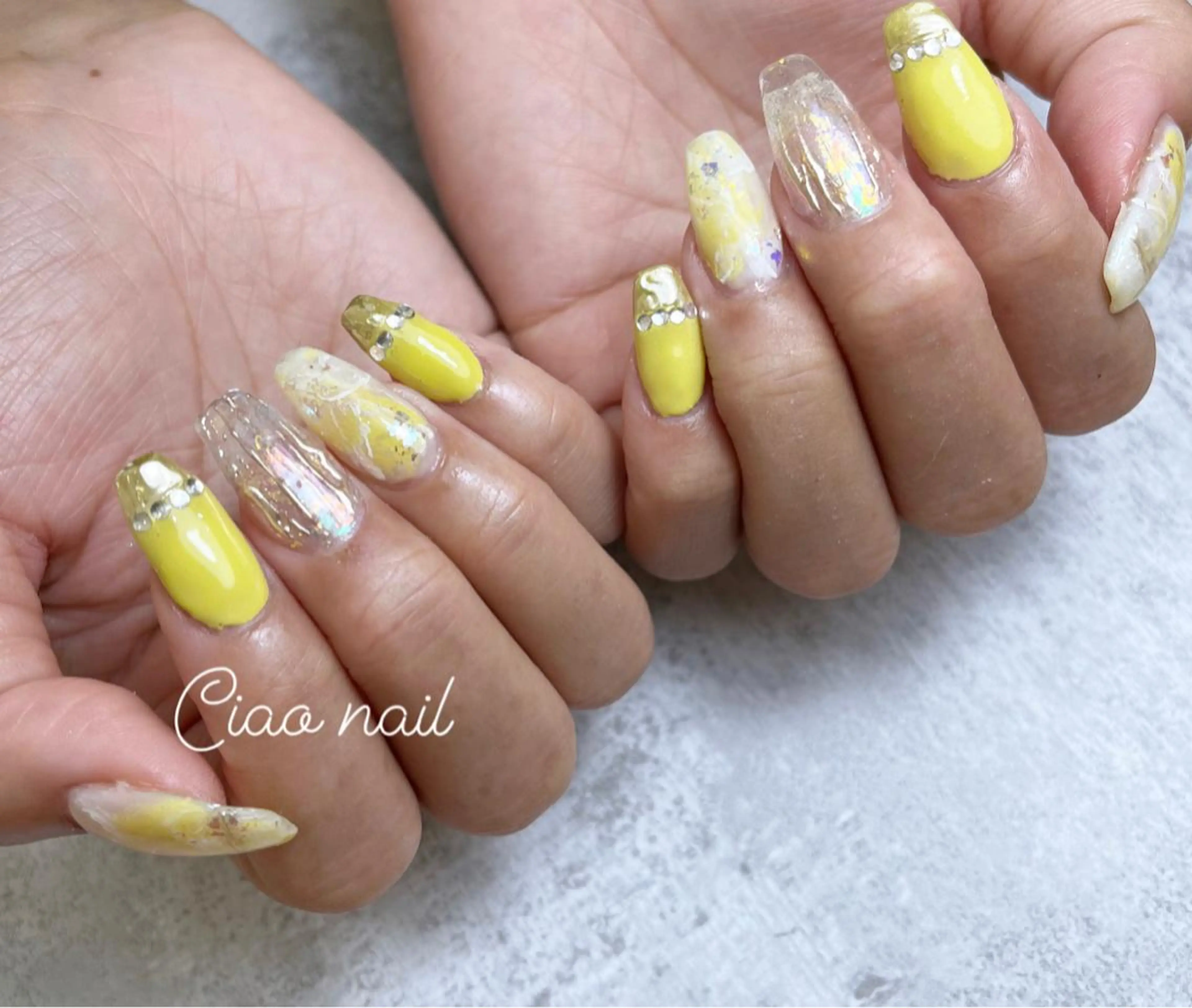 ネイル 黄色 #Amin nail salonのネイルデザイン