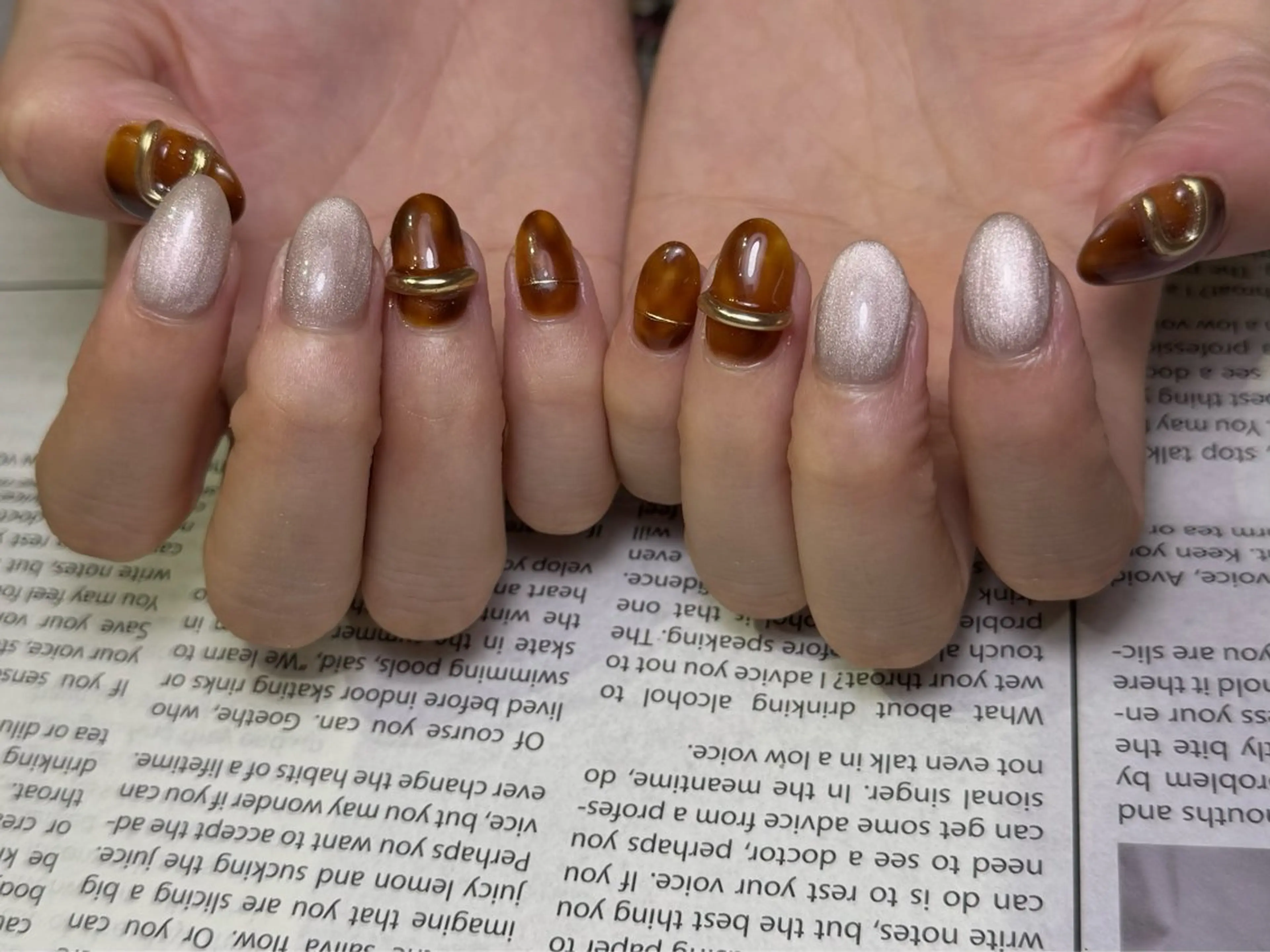ネイル べっ甲ネイル ハンドネイル Mnailsalon フィルイン対応サロンのネイルデザイン
