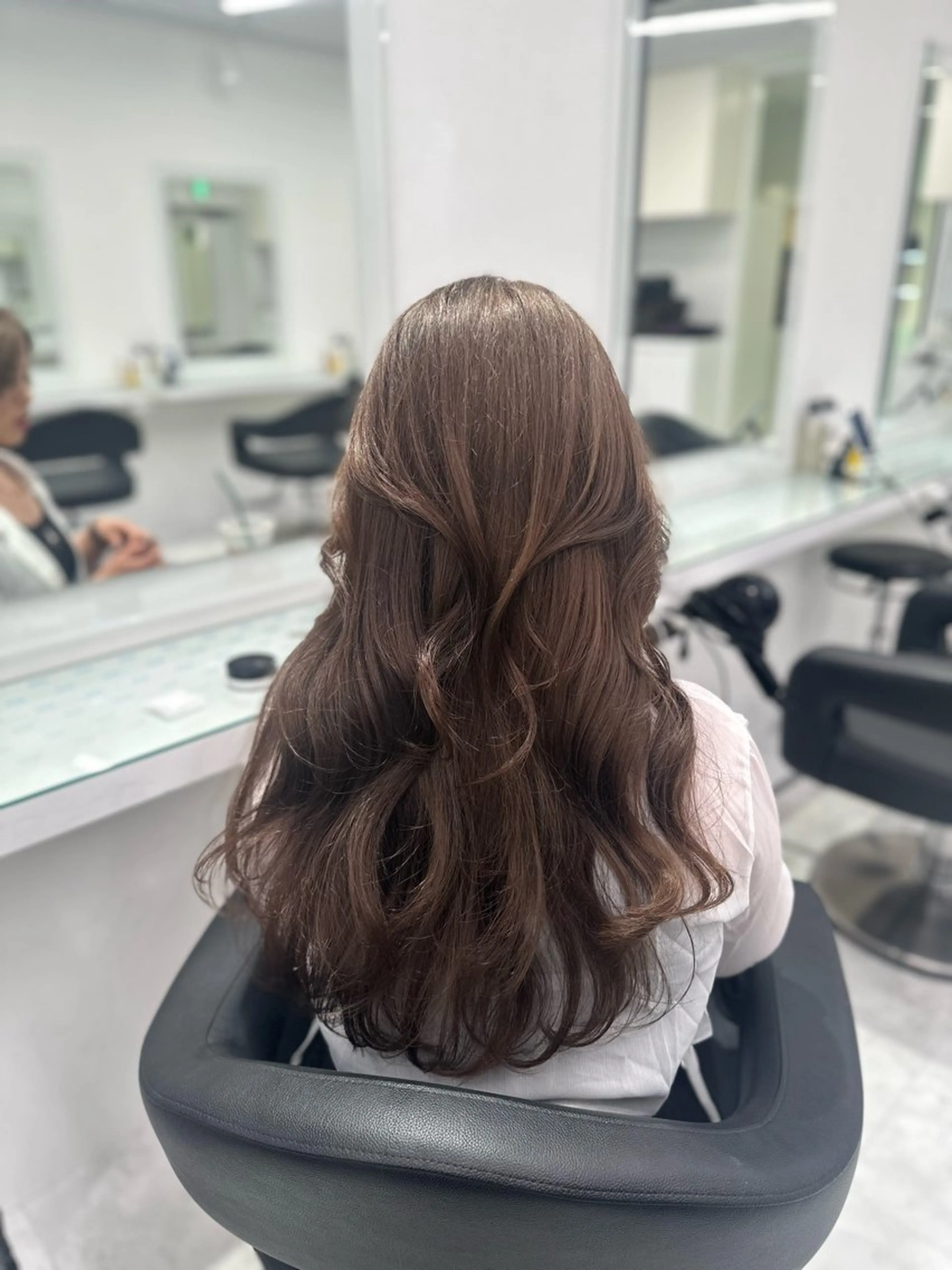 セミロング カラー ヘアカラー トリートメント ヘッドスパ ヘアセット ❄最強かわいいカラー ❄️MINA❄️のヘアスタイル