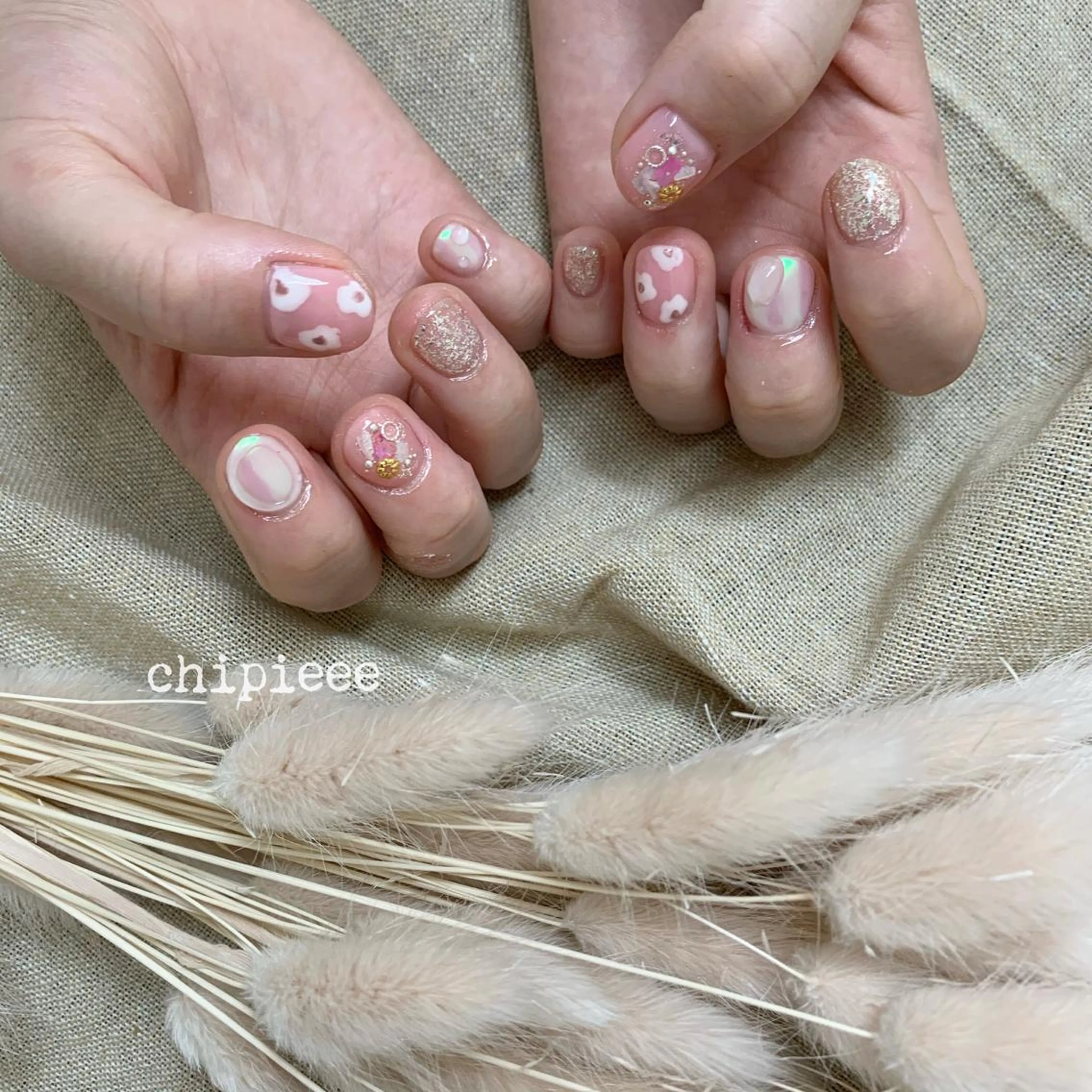 ネイル ピンク charme所属・. SHIORIのネイルデザイン