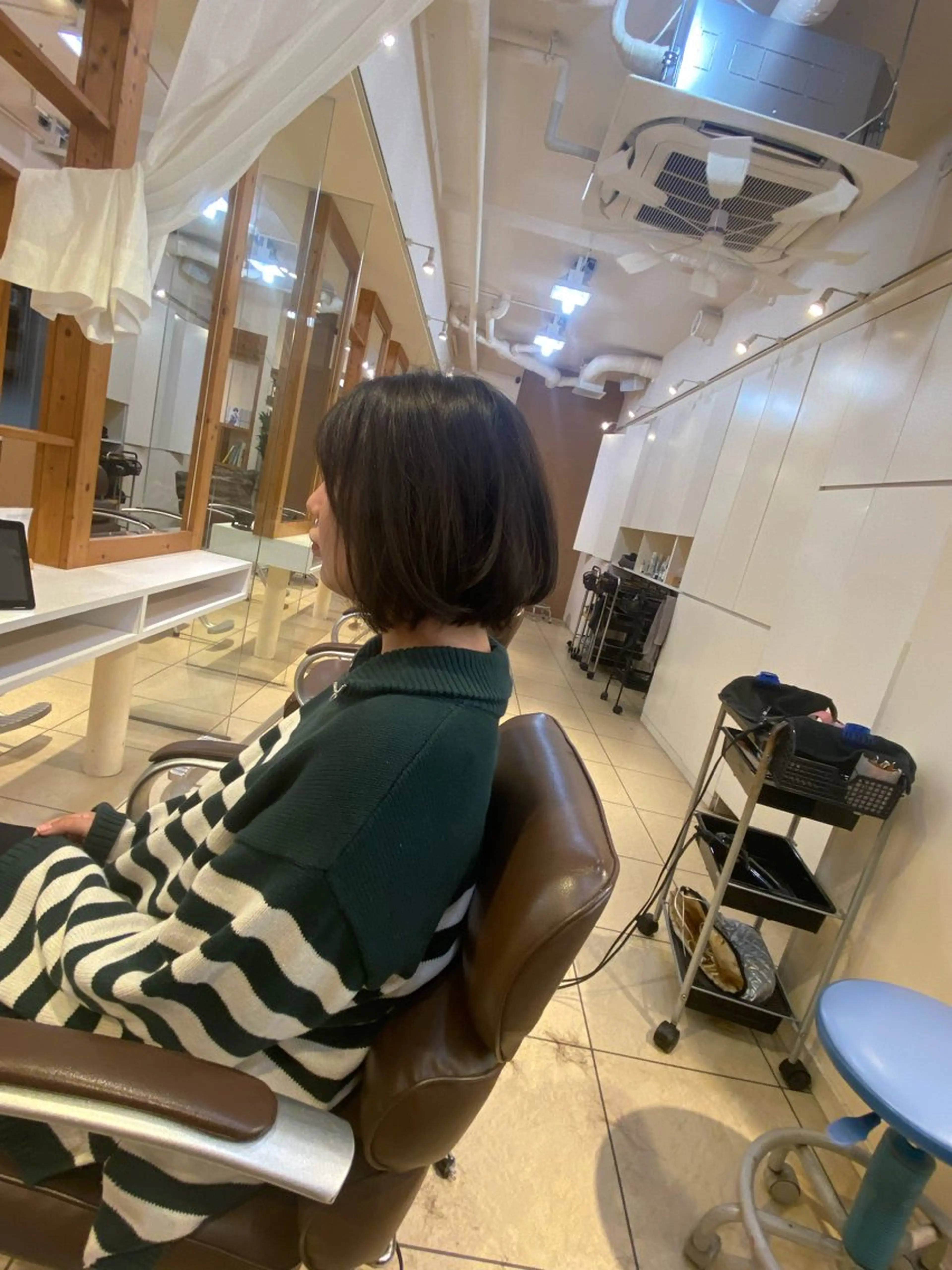 ショート ボブ 青山 光のヘアスタイル