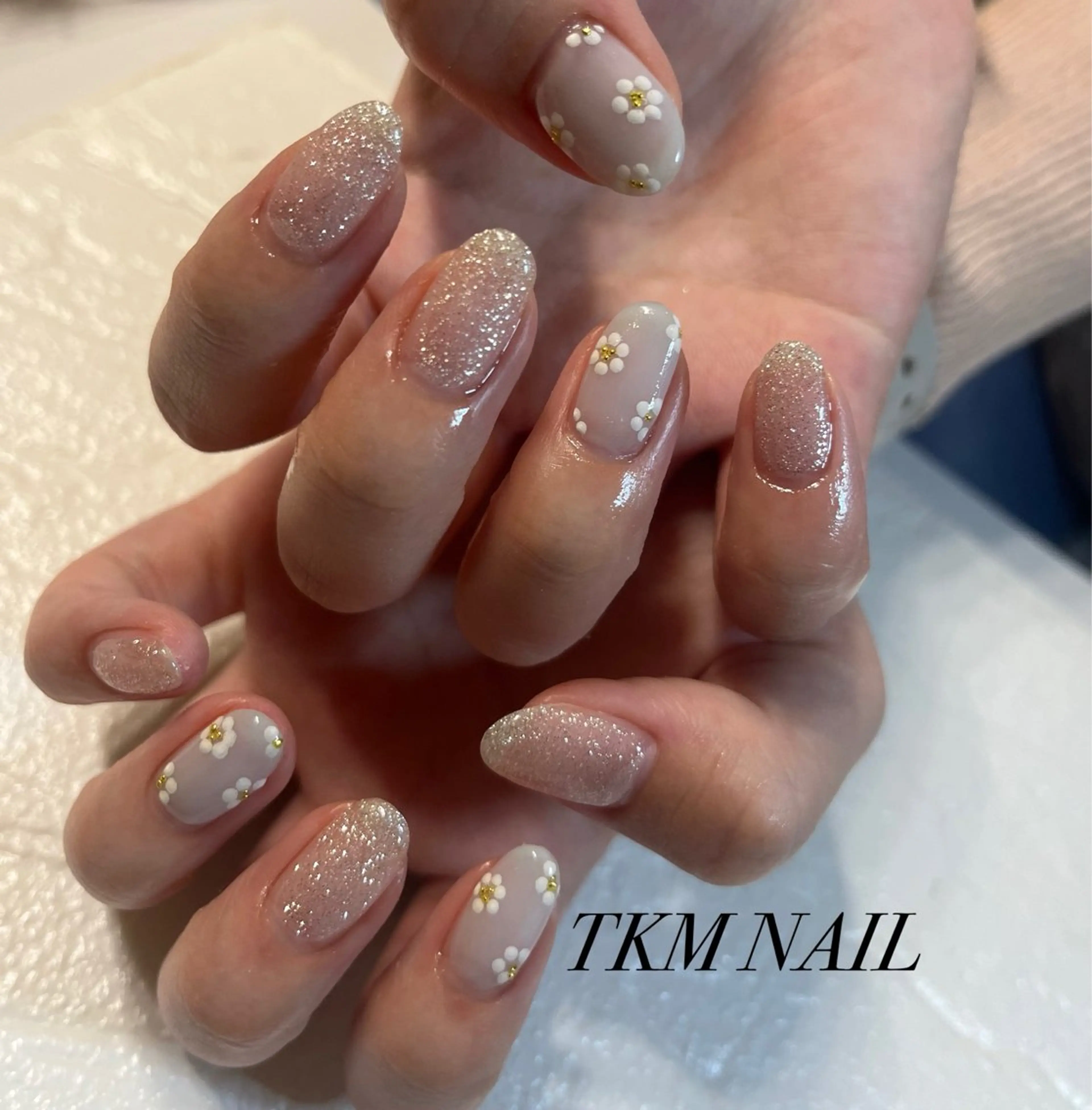ネイル フラワーネイル シンプルネイル ______ TKM  NAILのネイルデザイン