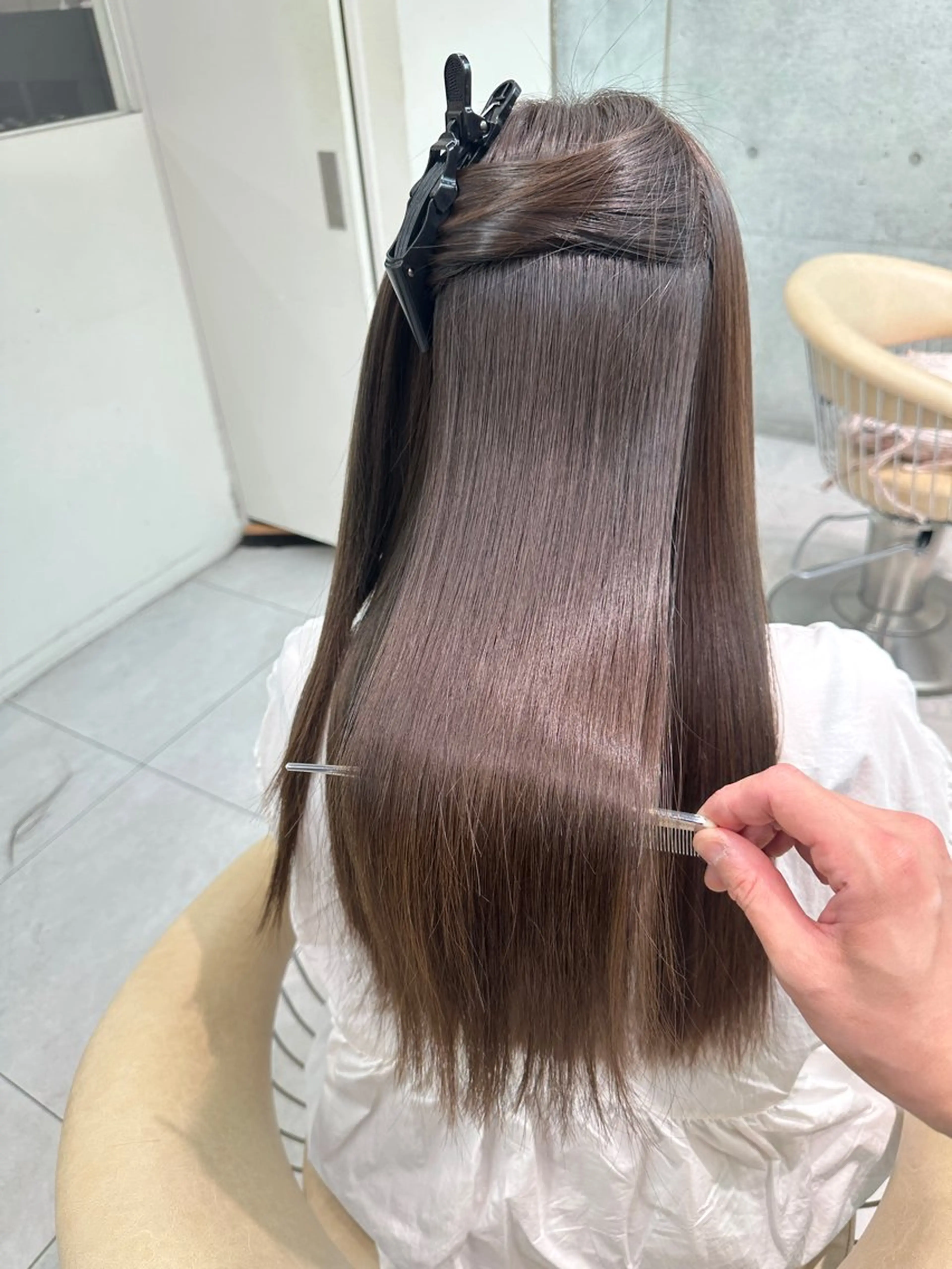 セミロング カラー カット 縮毛矯正 トリートメント 《髪質改善✖️オリー ブ🧸》小嶋拓也のヘアスタイル