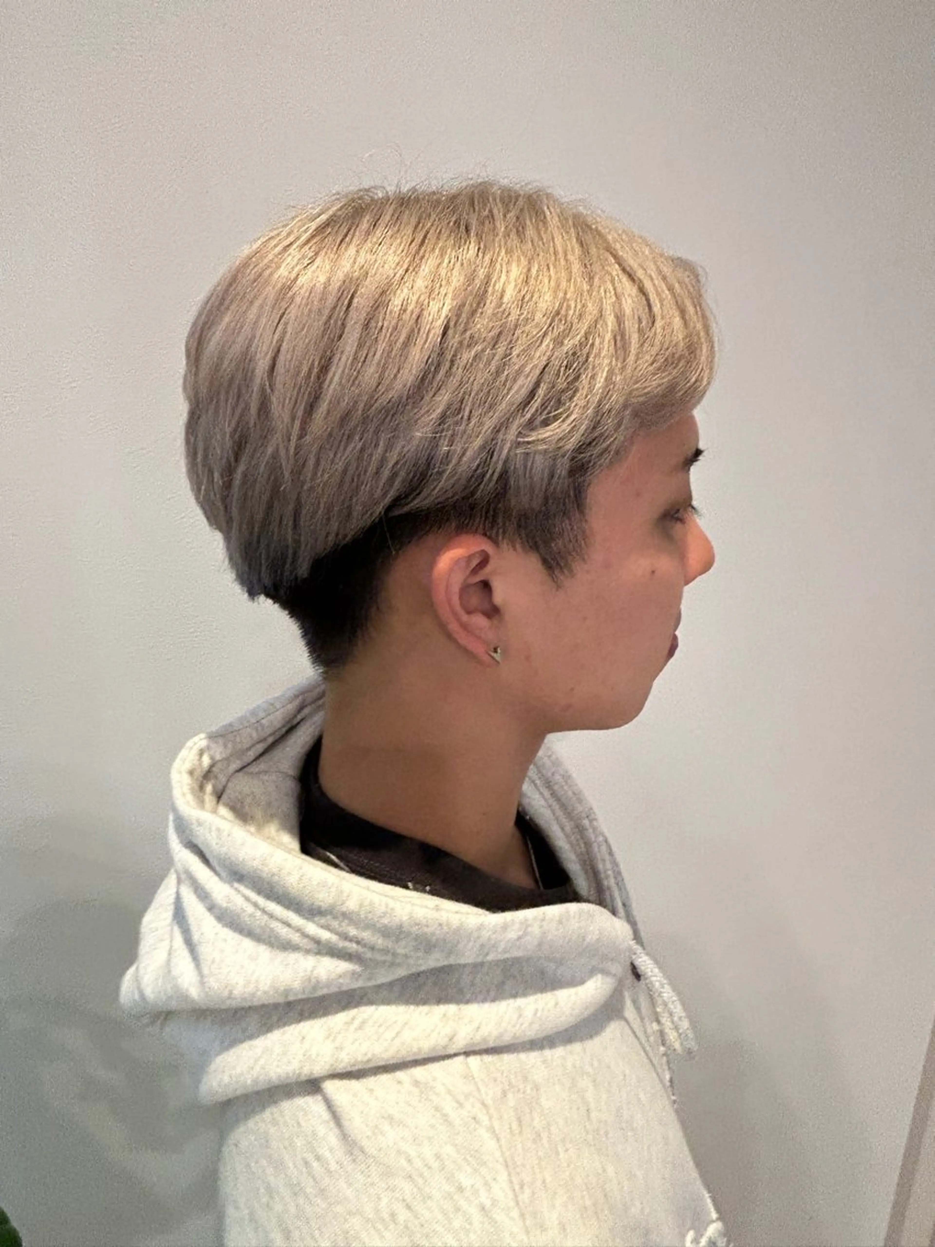 カラー White stone 今村光希のヘアスタイル