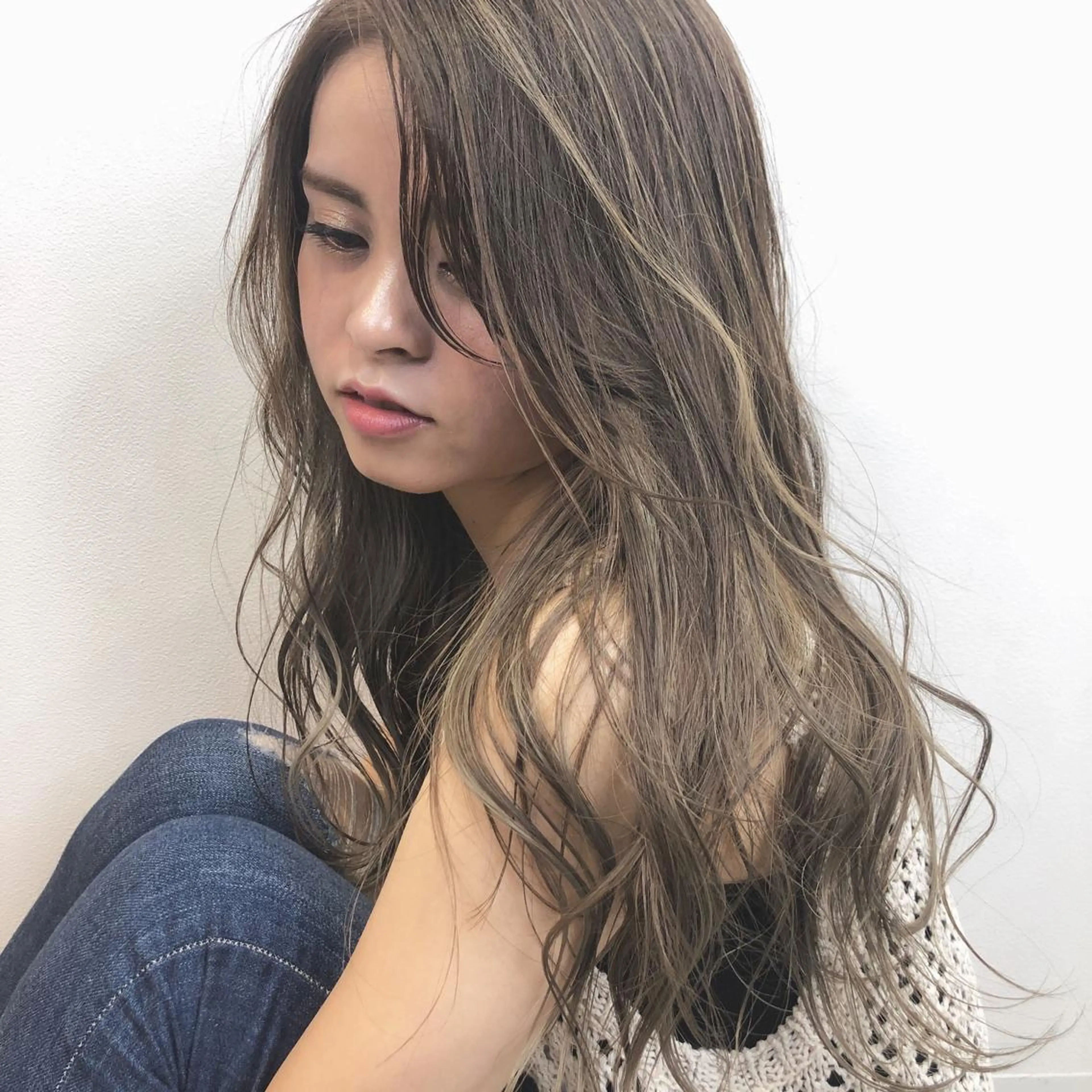 セミロング カラー イルミナカラー TOMOKA 艶髪/透明感カラーのヘアスタイル