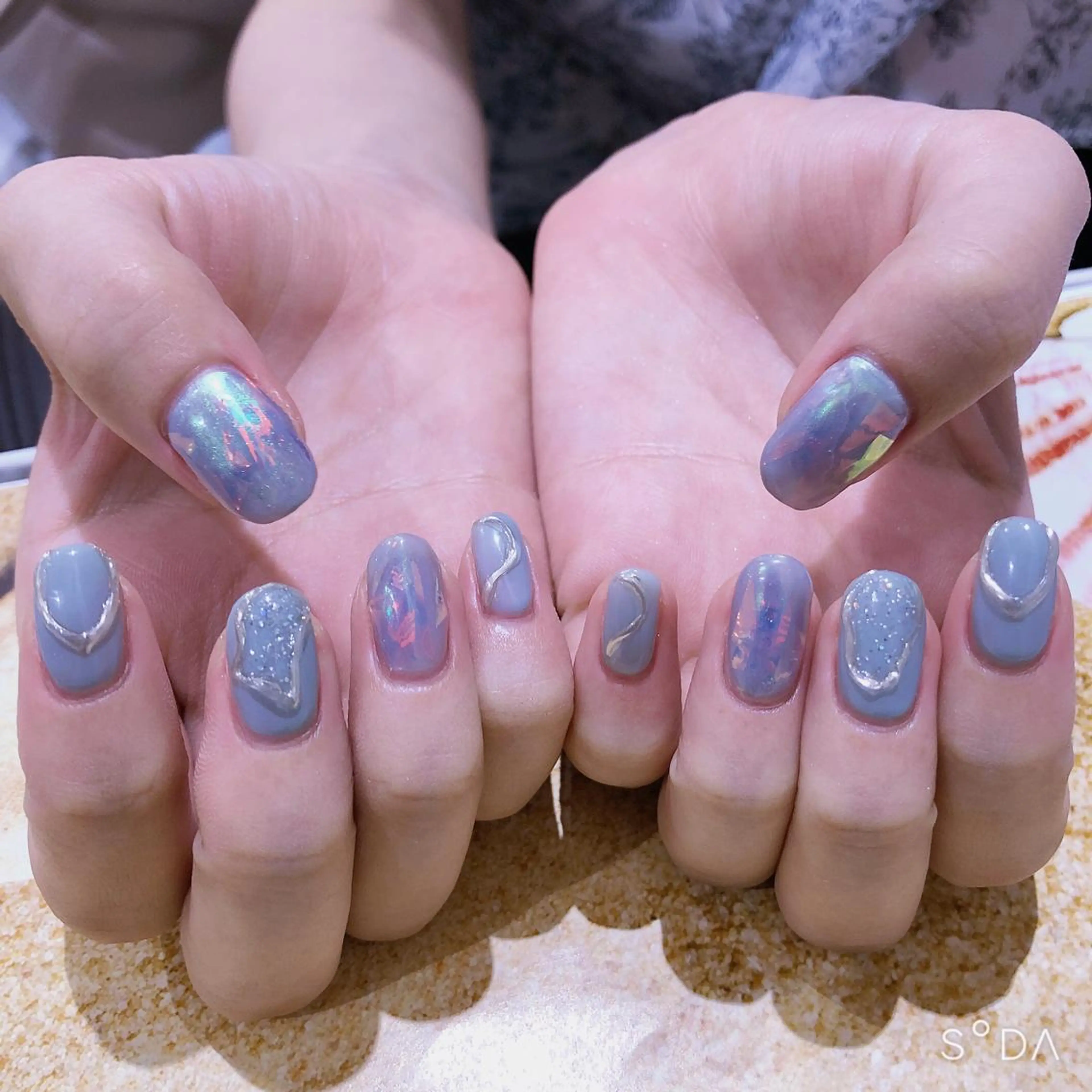 ネイル ニュアンスネイル ハンドネイル 吉野✨ ネイルデザイナー✨のネイルデザイン