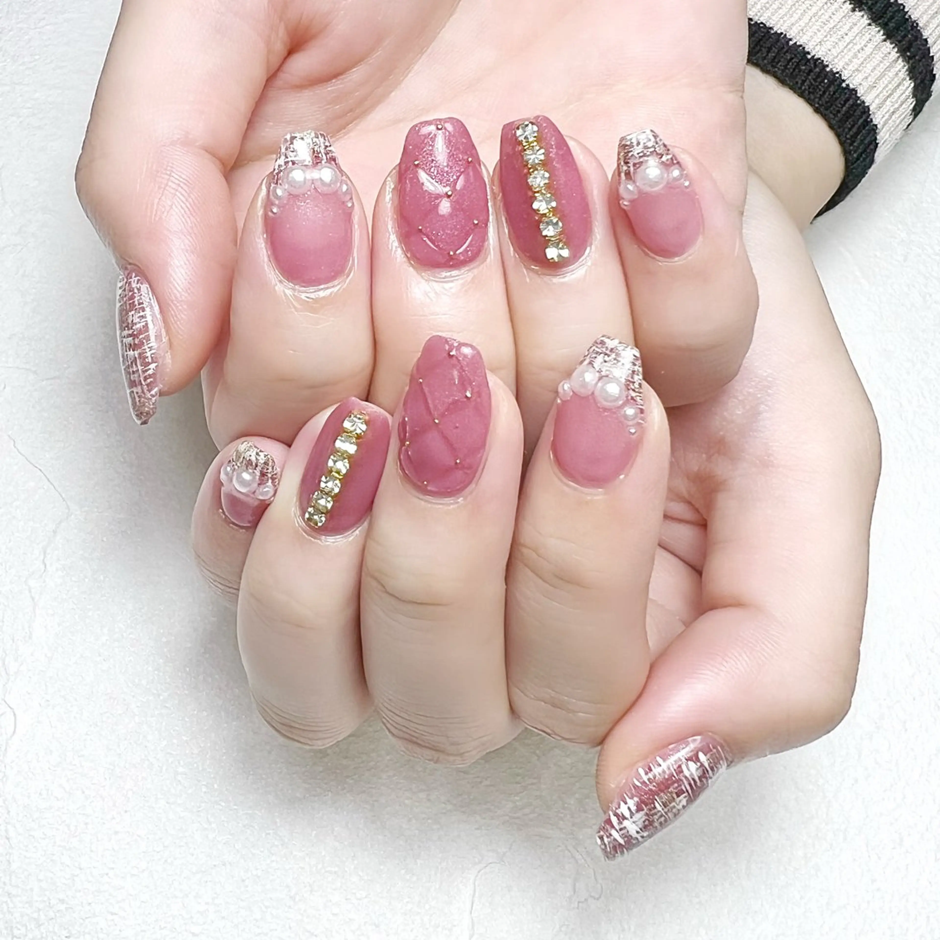 ネイル ガーリー キラキラネイル 韓国ネイル ピンク ツイードネイル rouse nail RISATOのネイルデザイン
