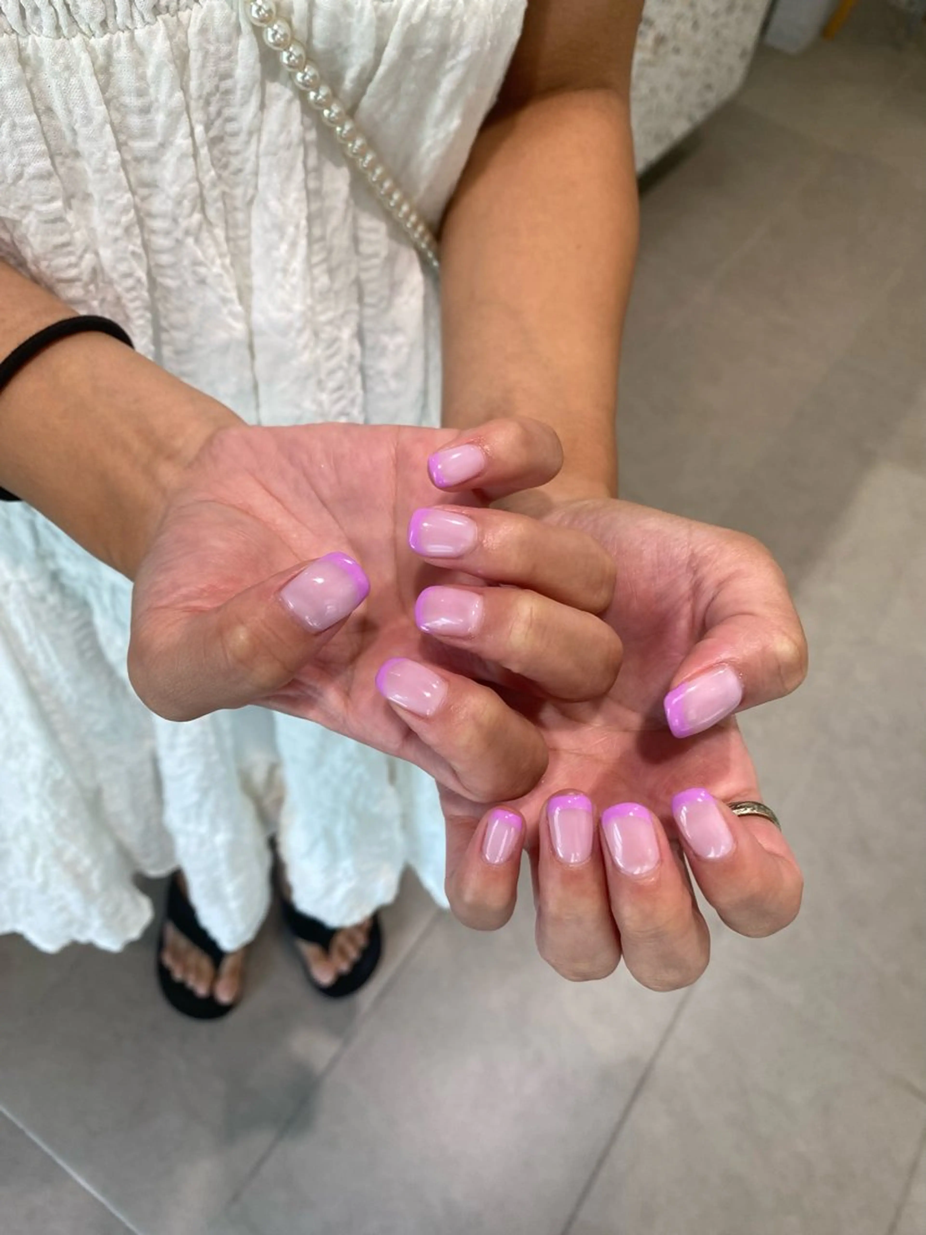 ネイル フレンチネイル WAVY airiのネイルデザイン