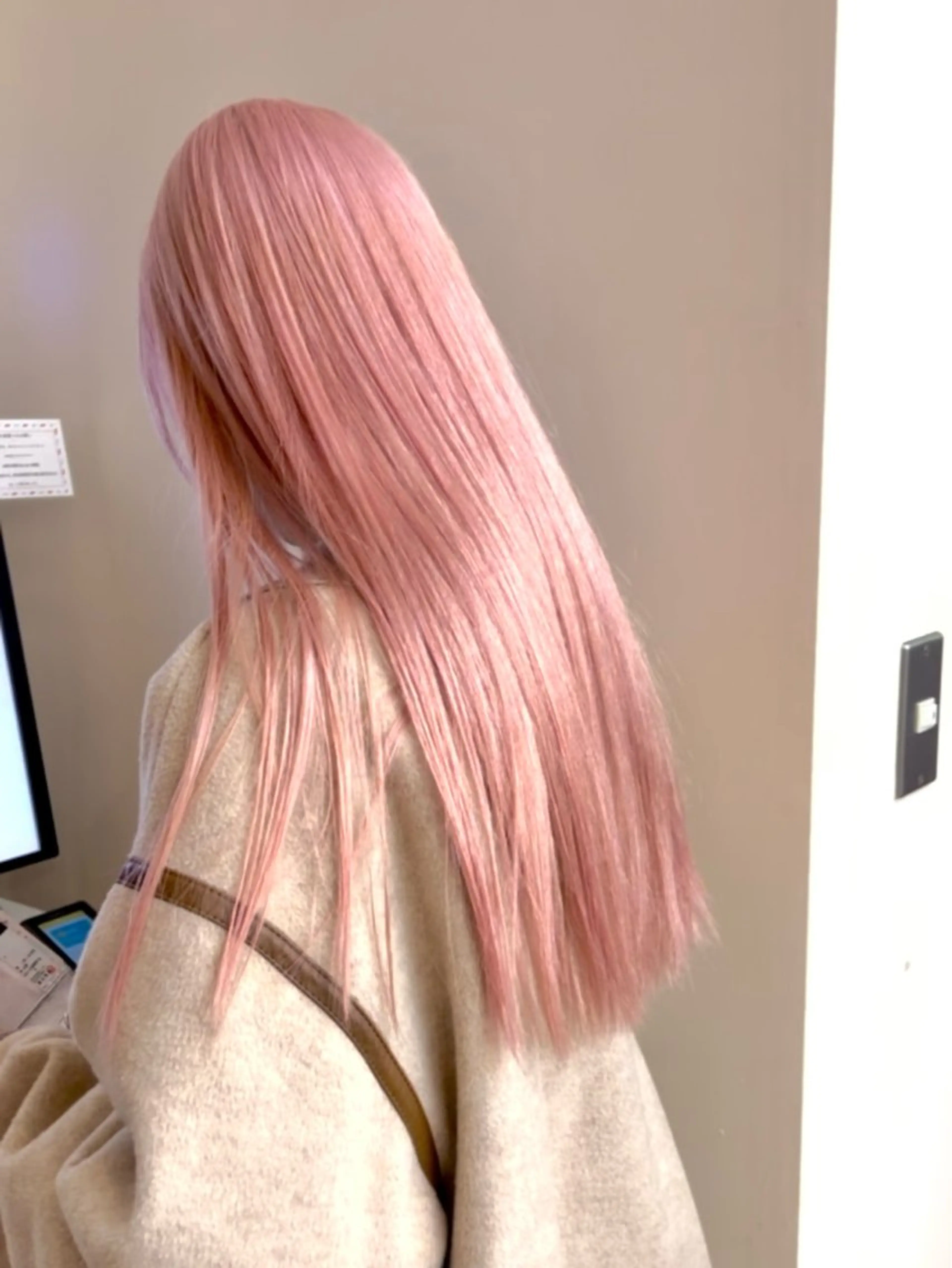 ミディアム カラー ブリーチ ブロンド ケアブリーチ 透明感カラー ダブルカラー レイヤー専門家 ダブルカラー修のヘアスタイル