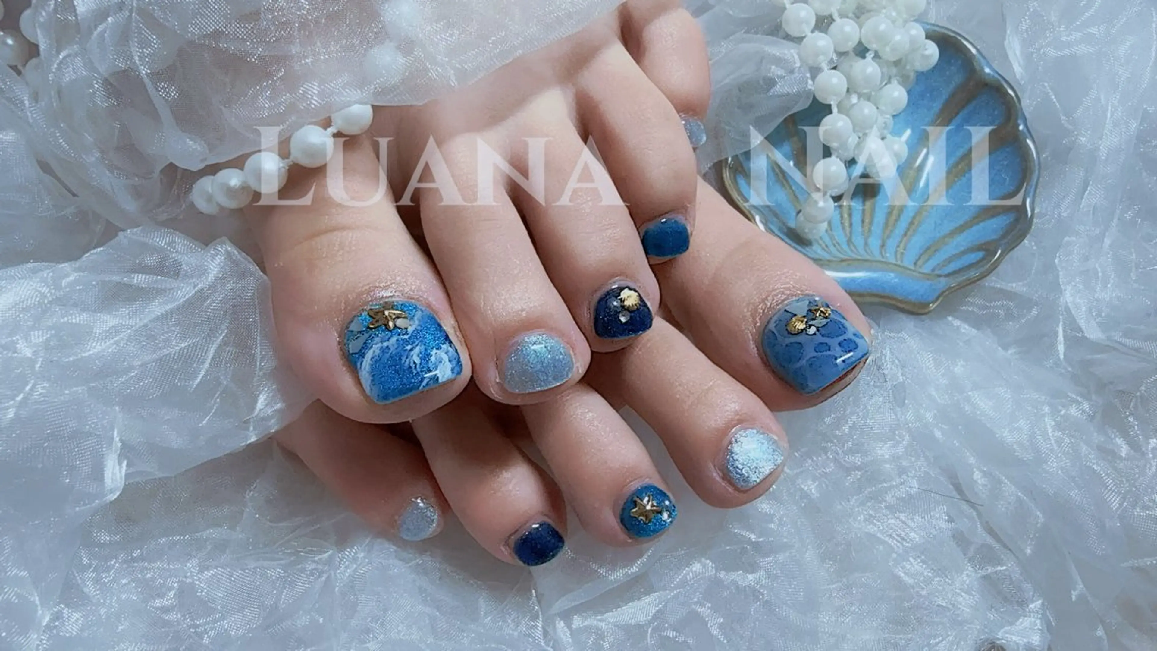 ネイル フラッシュネイル フレンチネイル 韓国ネイル ロングネイル マグネットネイル フットネイル ルアナネイル サロンのネイルデザイン
