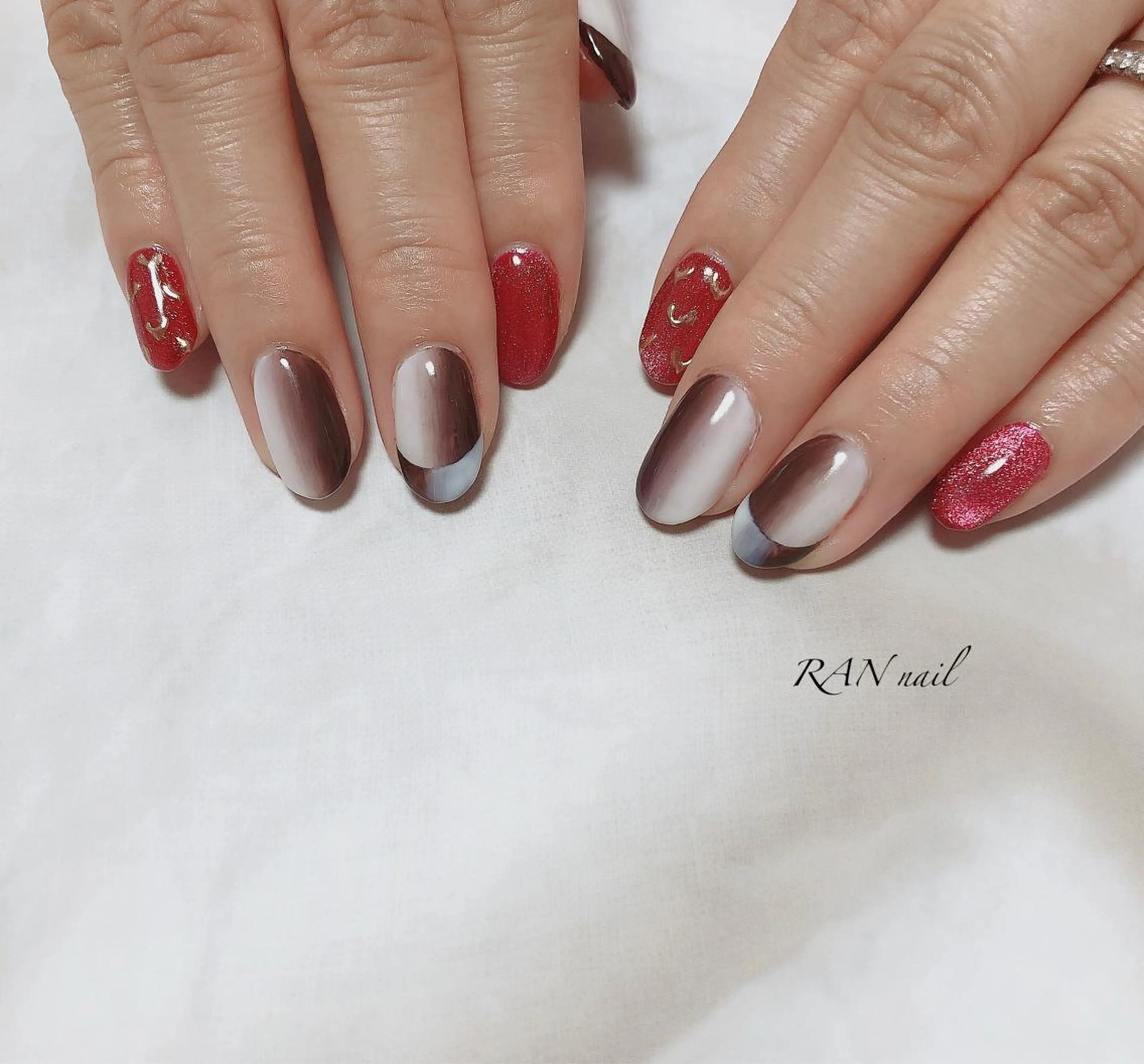 ネイル フレンチネイル ジェルネイル ゴールド ハート ミラーネイル RAN nailのネイルデザイン