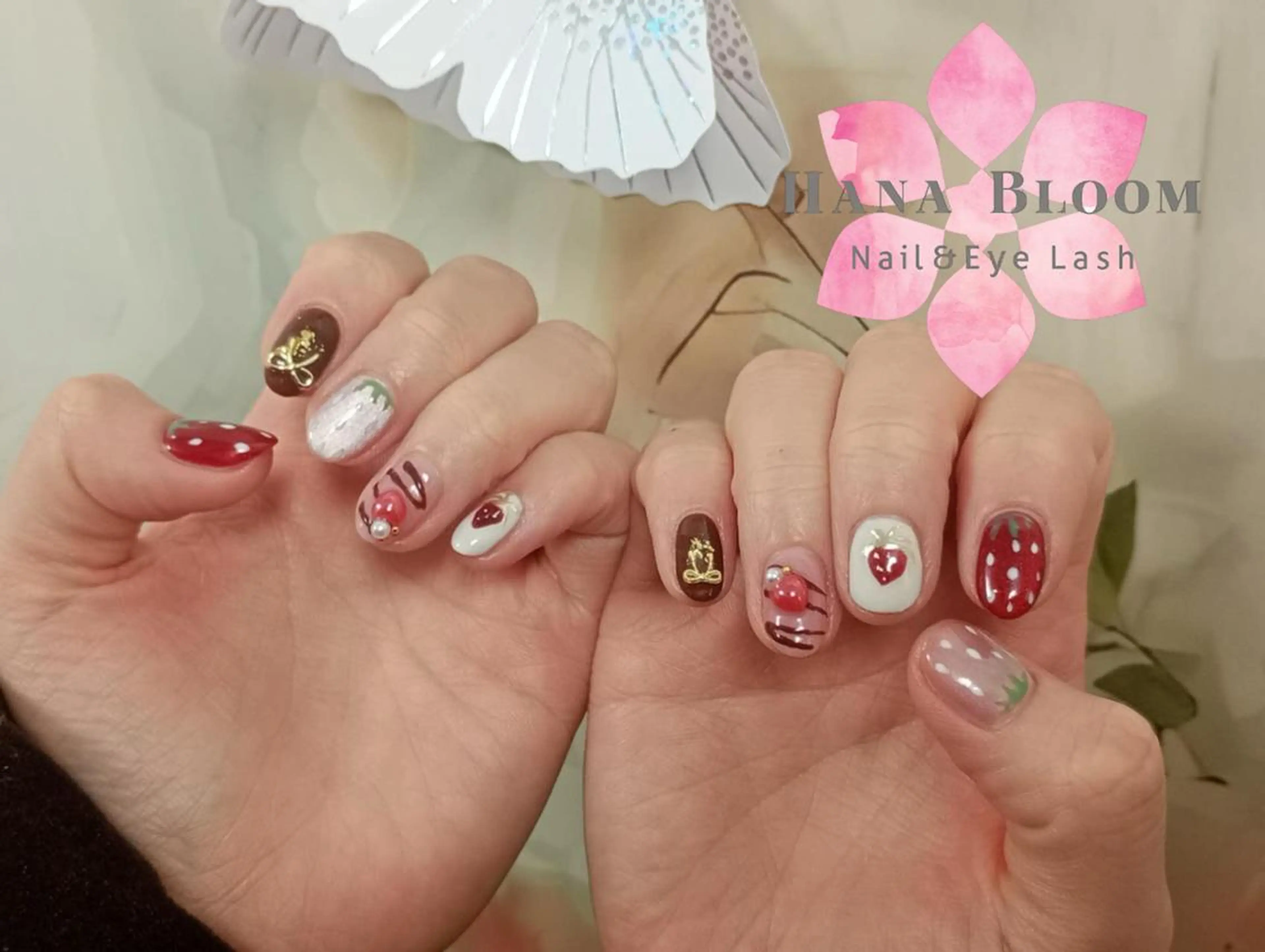 ネイル 長さ出し フレンチネイル ジェルネイル ガラスフレンチ 韓国ネイル Hana Bloom Nail💛Rinaのネイルデザイン