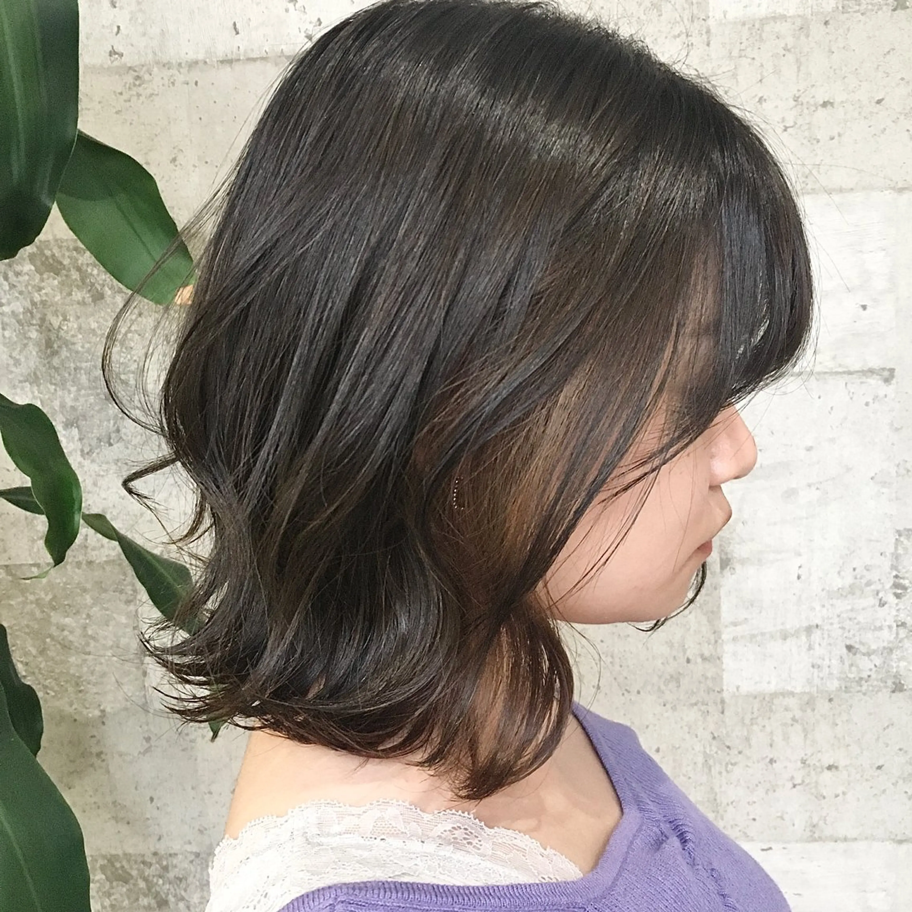 ミディアム カラー 切りっぱなしボブ インナーカラー ボブ 外ハネヘア 村上 遥香 店長スタイリストのヘアスタイル