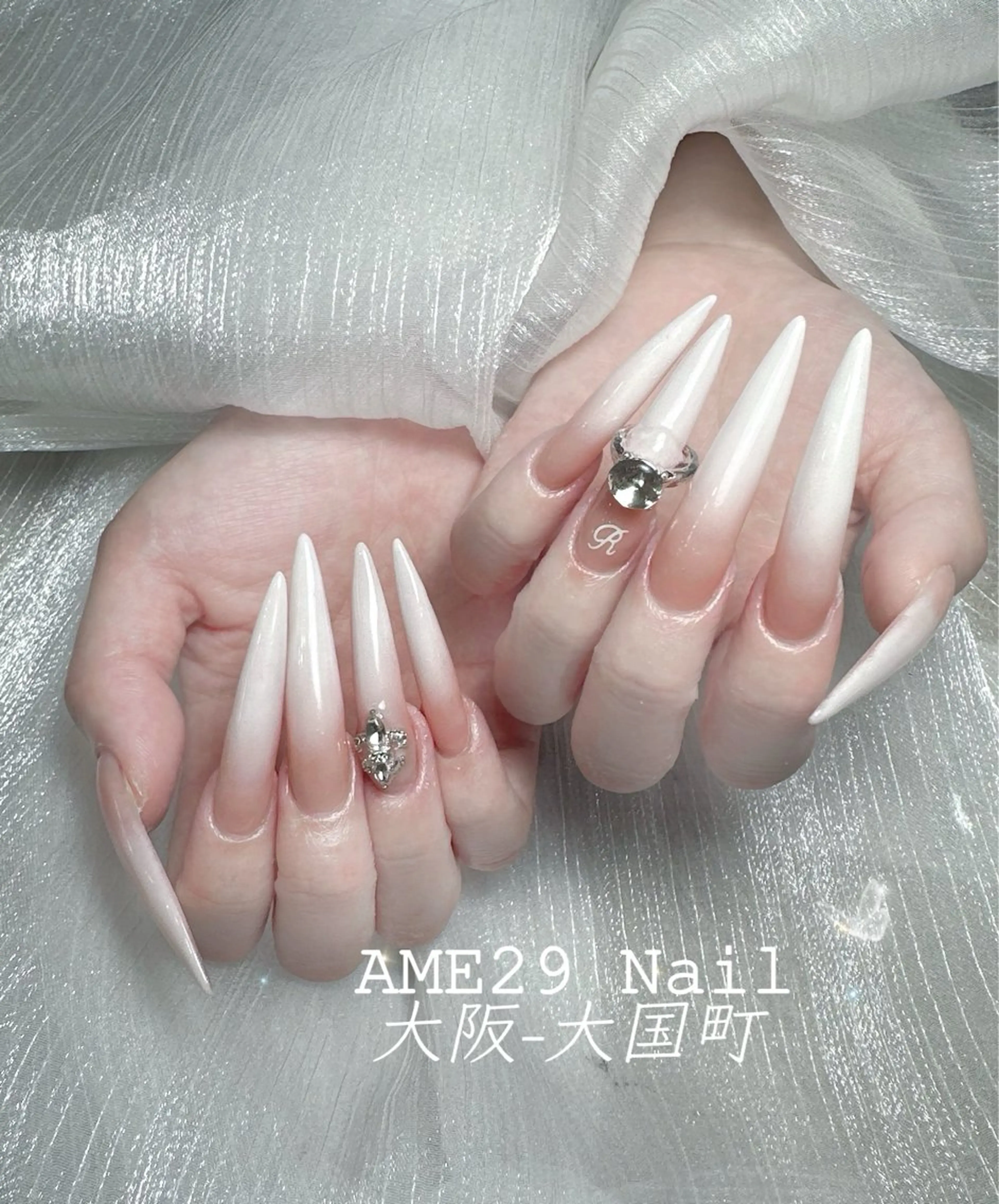 ネイル フレンチネイル ジェルネイル キラキラネイル 韓国ネイル ロングネイル AME29 Nail ネイルサロンのネイルデザイン